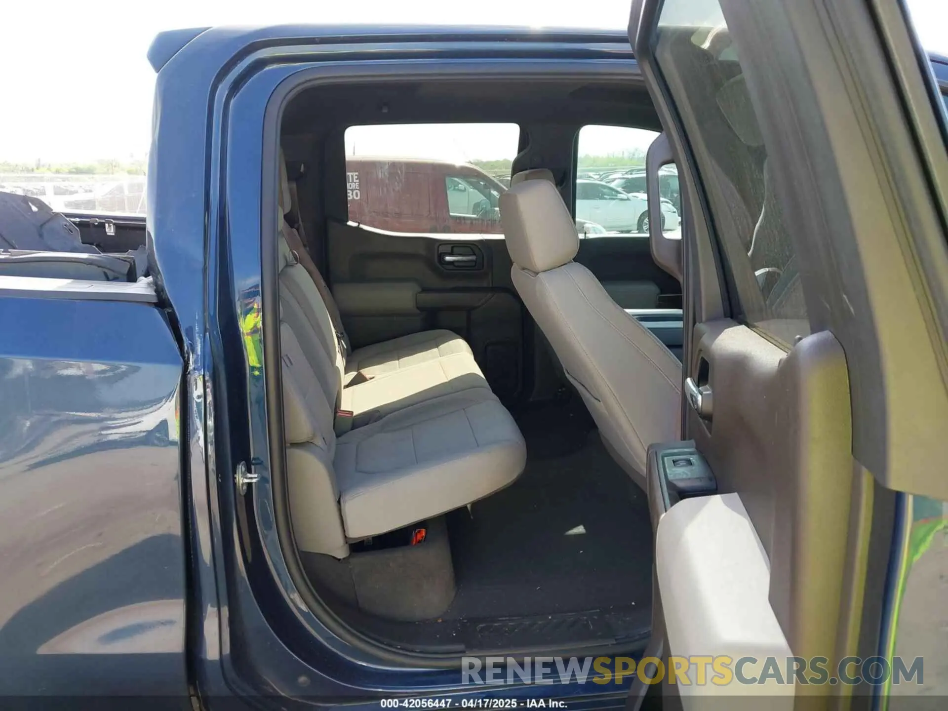 8 fotografías del automóvil dañado 3GCUYDEDXMG111217 CHEVROLET SILVERADO 1500 2021