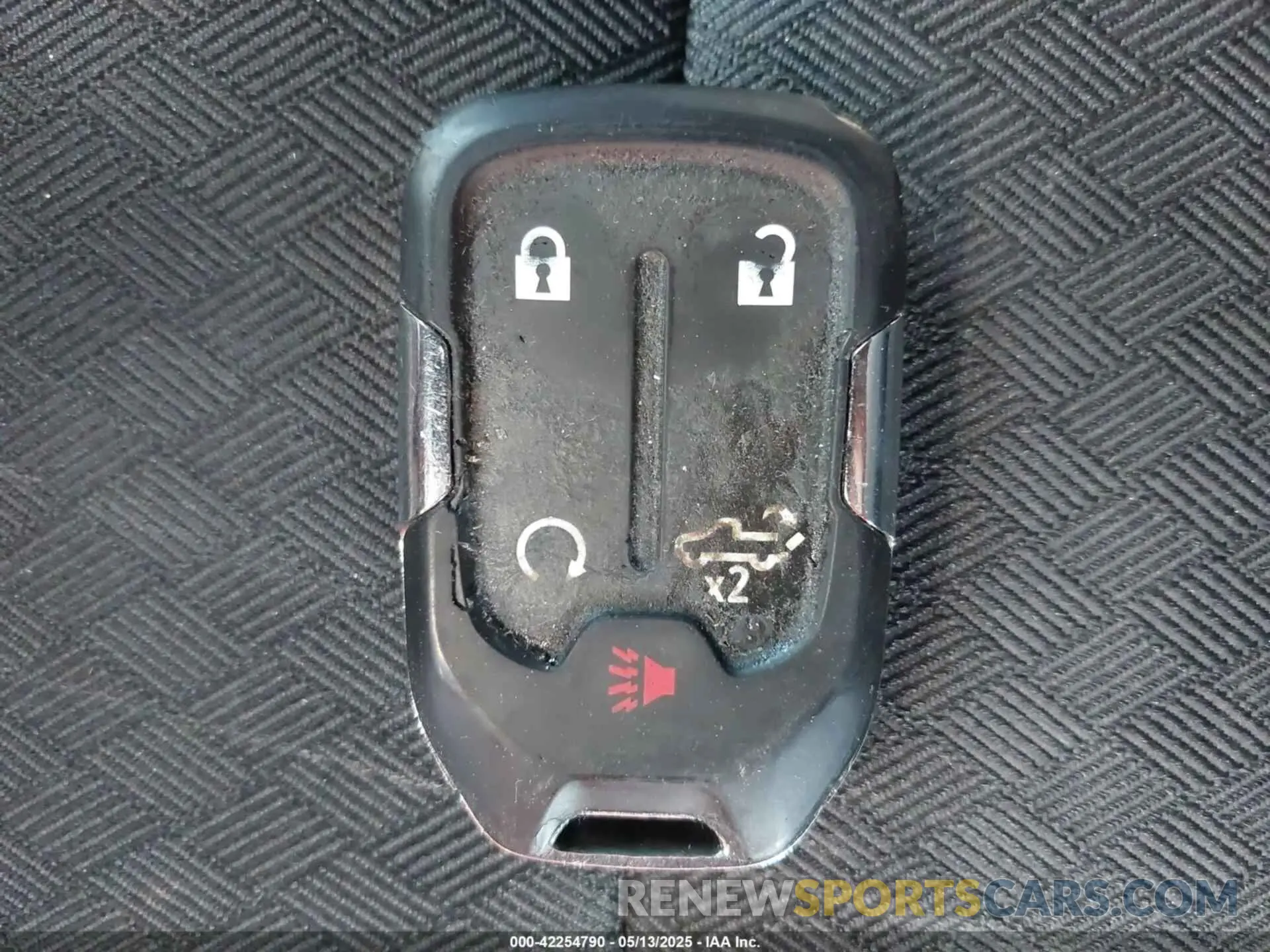 11 fotografías del automóvil dañado 3GCUYDEDXMG319582 CHEVROLET SILVERADO 1500 2021
