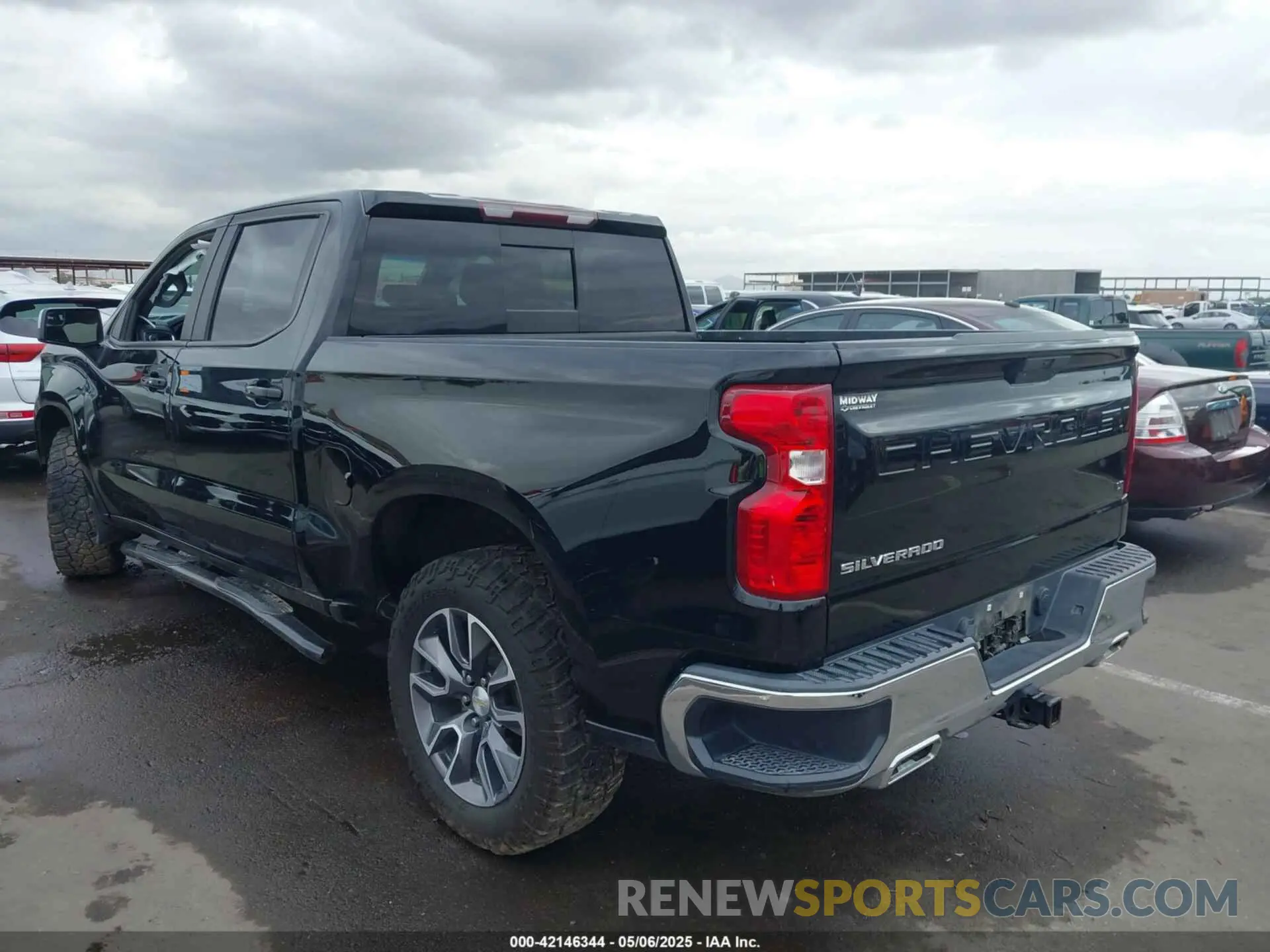 3 fotografías del automóvil dañado 3GCUYDET1MG141861 CHEVROLET SILVERADO 1500 2021