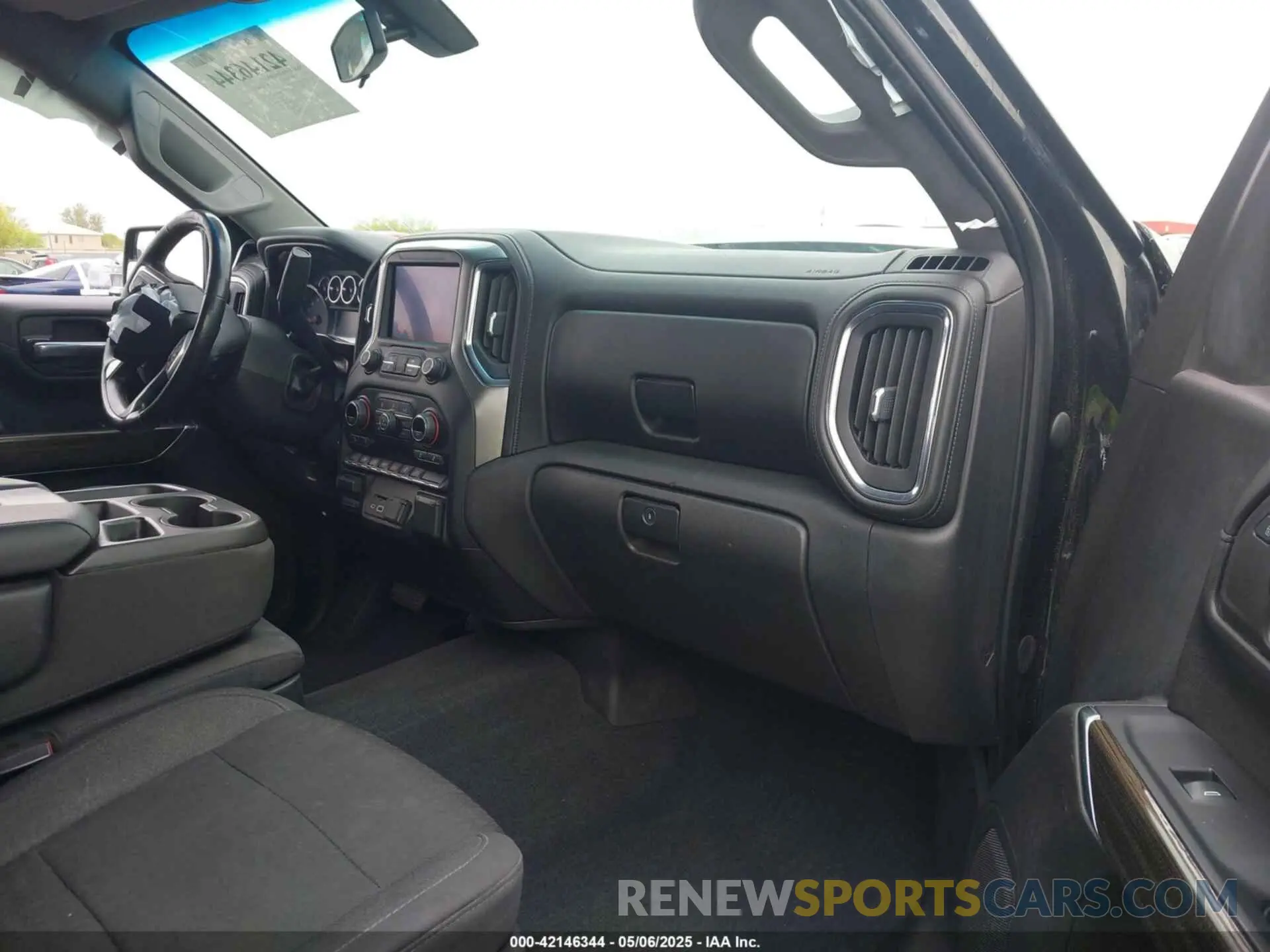 5 fotografías del automóvil dañado 3GCUYDET1MG141861 CHEVROLET SILVERADO 1500 2021