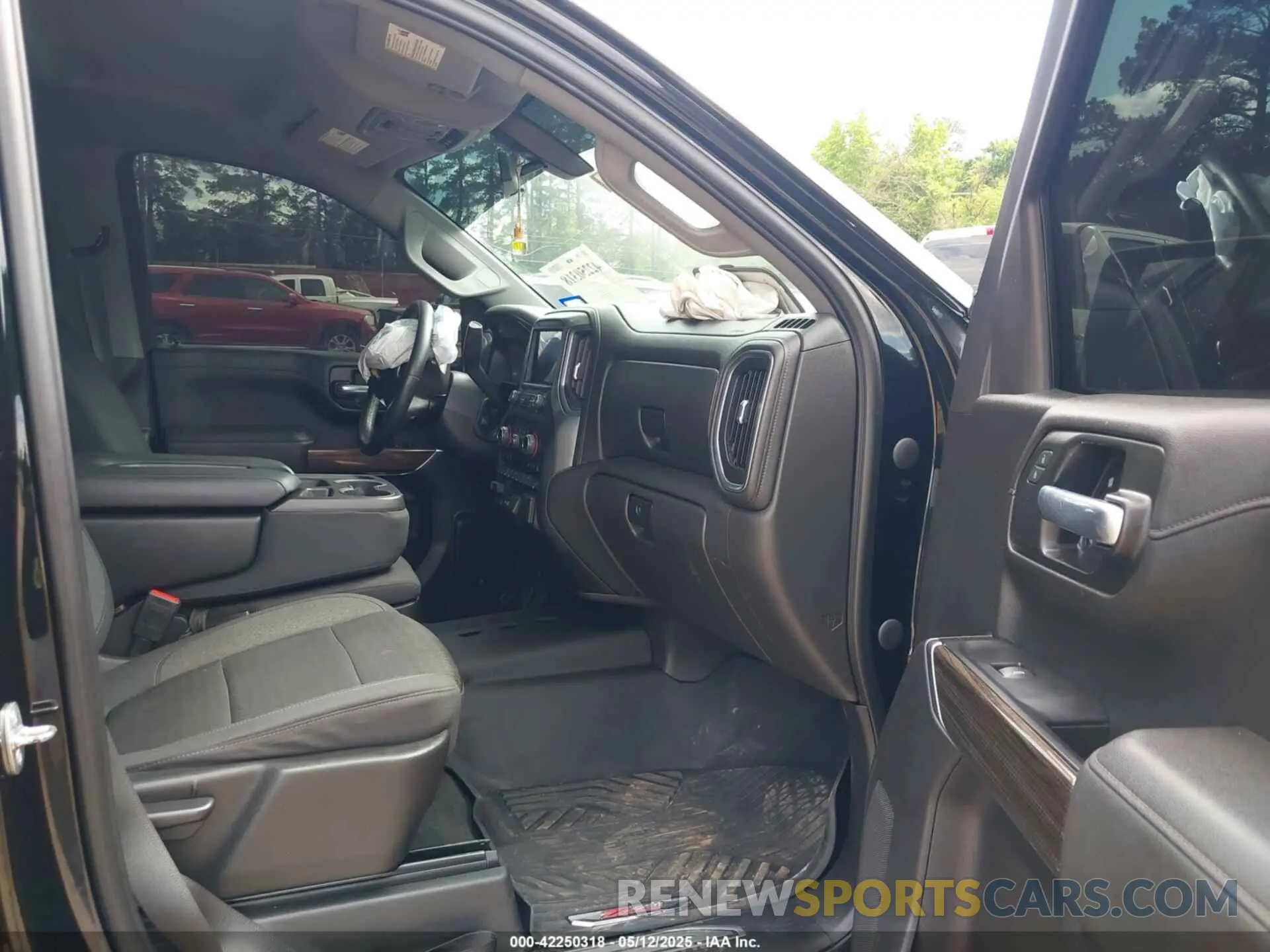 5 fotografías del automóvil dañado 3GCUYDET8MG180463 CHEVROLET SILVERADO 1500 2021