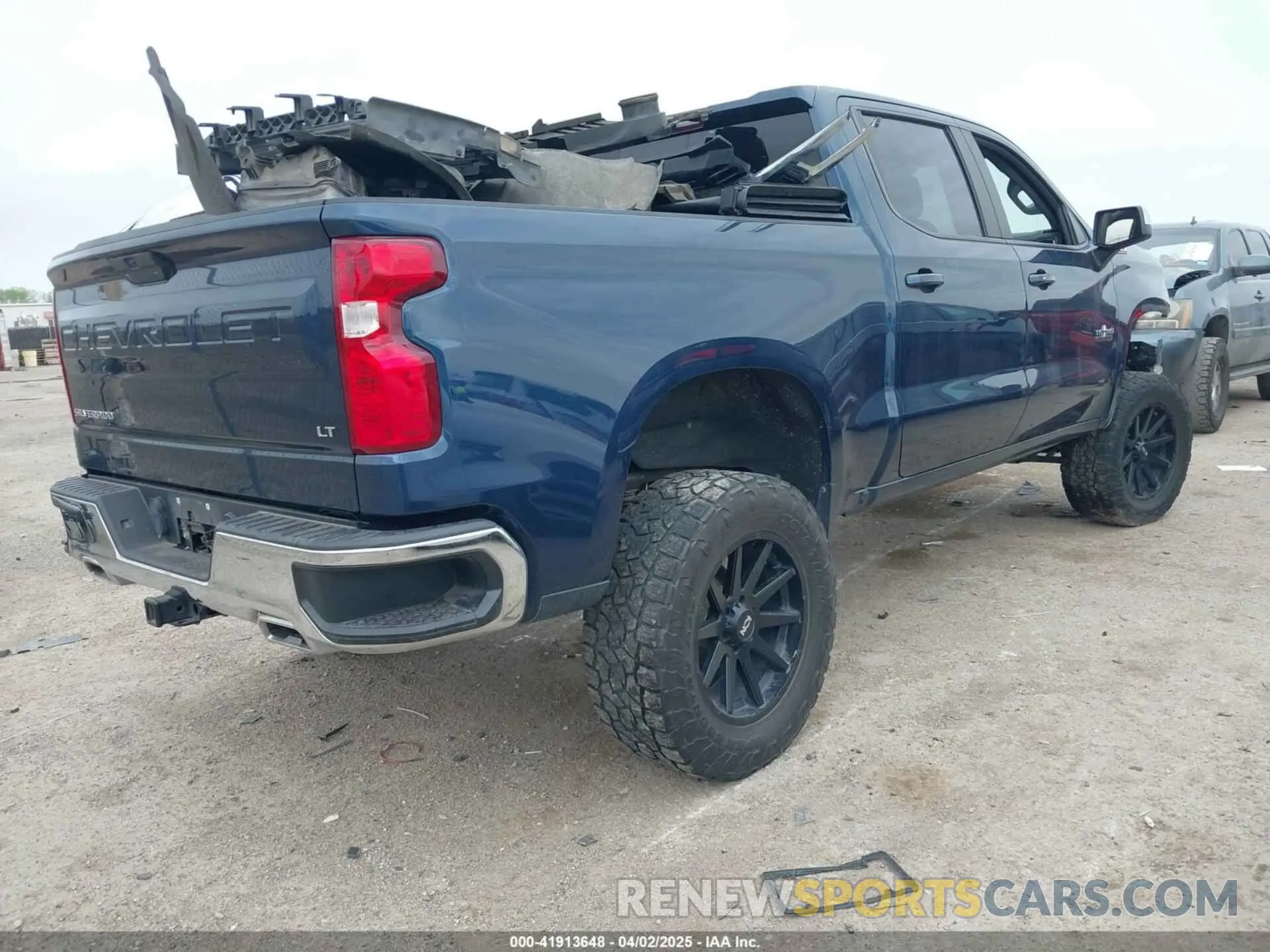 4 fotografías del automóvil dañado 3GCUYDET9MG190077 CHEVROLET SILVERADO 1500 2021