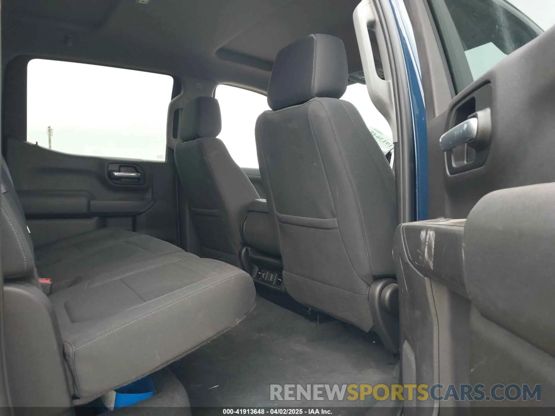 8 fotografías del automóvil dañado 3GCUYDET9MG190077 CHEVROLET SILVERADO 1500 2021