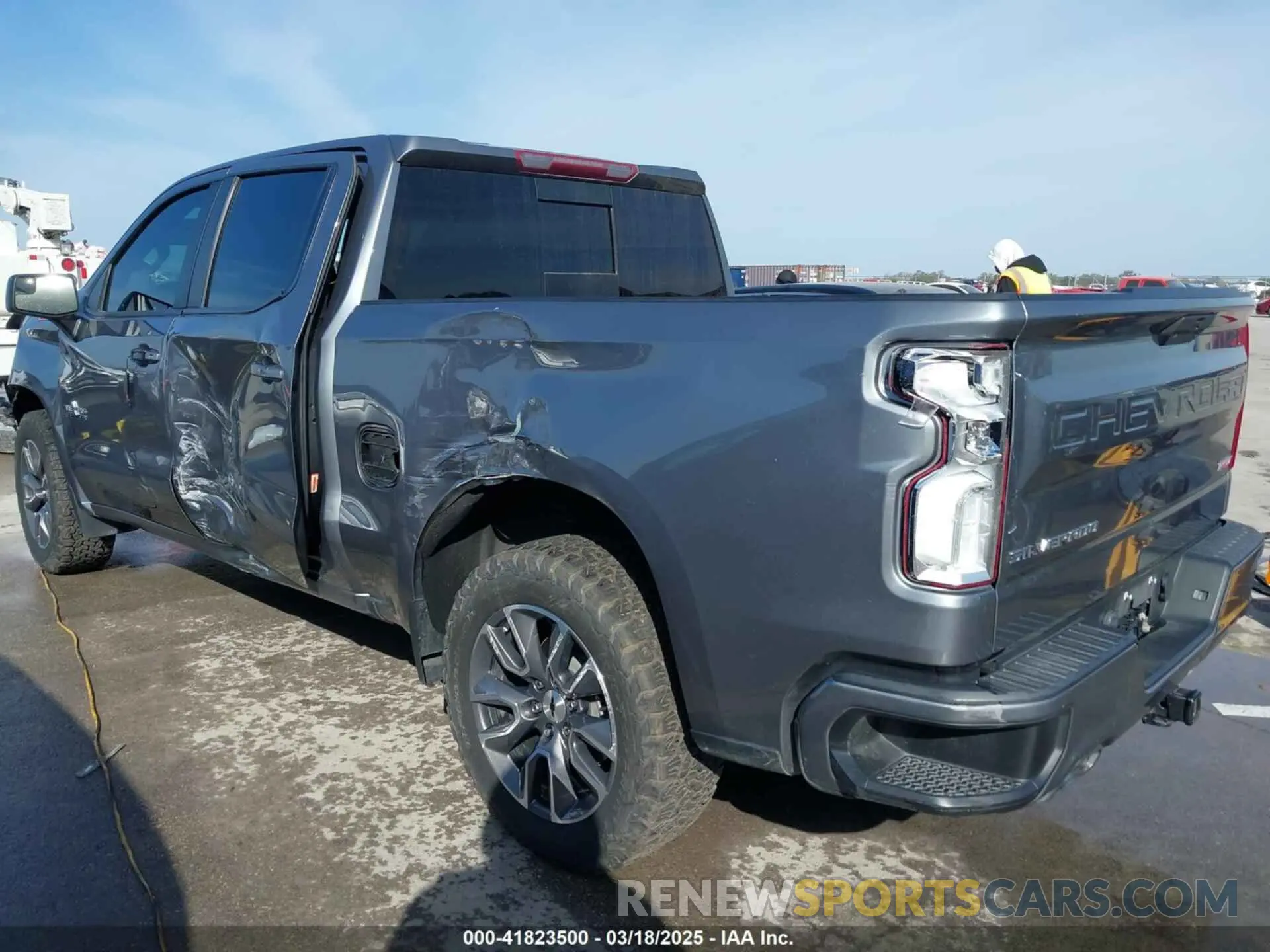 19 fotografías del automóvil dañado 3GCUYEED1MG310291 CHEVROLET SILVERADO 1500 2021