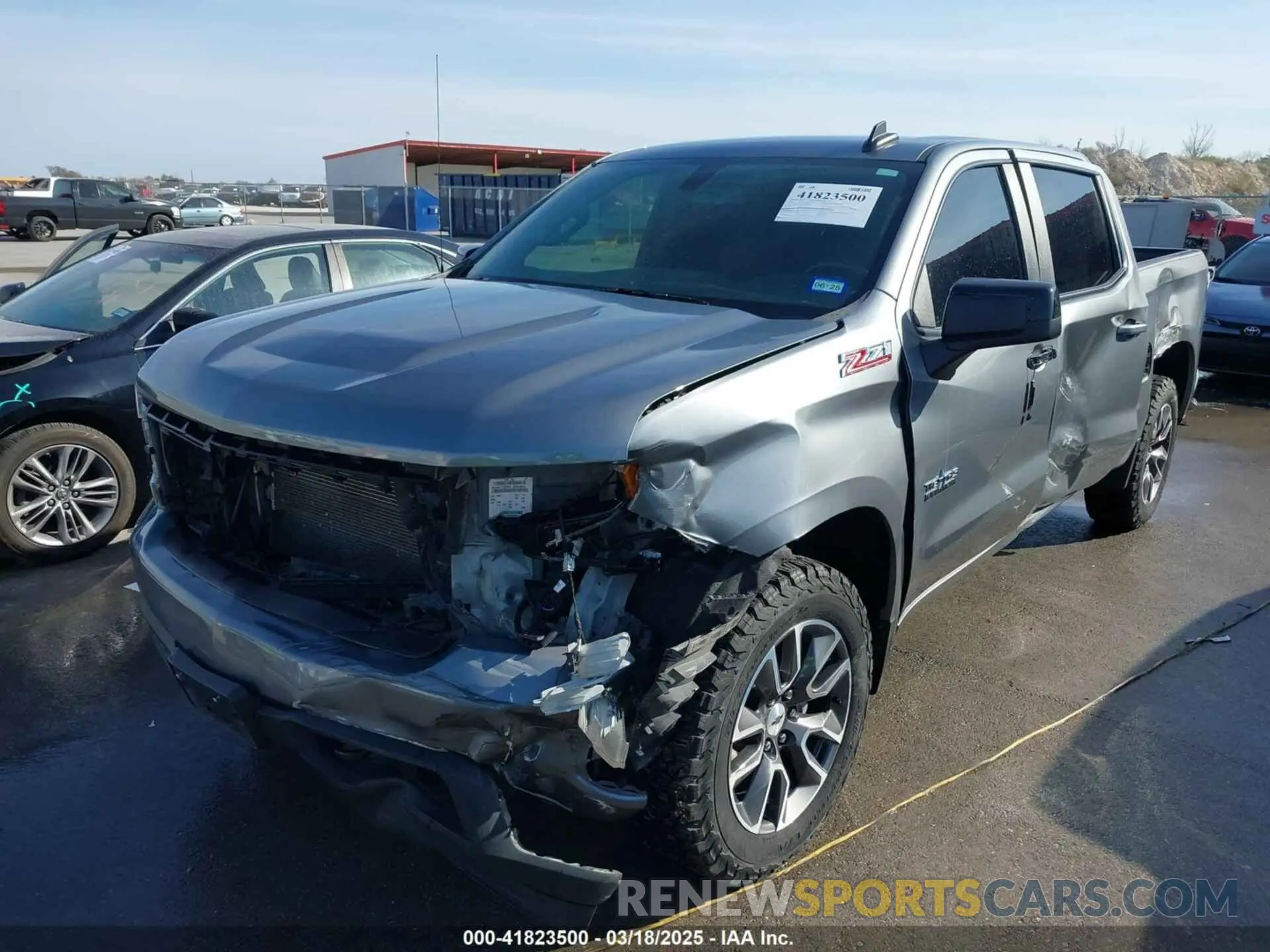 2 fotografías del automóvil dañado 3GCUYEED1MG310291 CHEVROLET SILVERADO 1500 2021