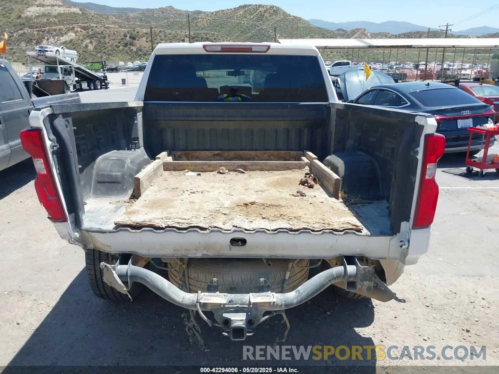 17 fotografías del automóvil dañado 3GCUYEED2MG182658 CHEVROLET SILVERADO 1500 2021