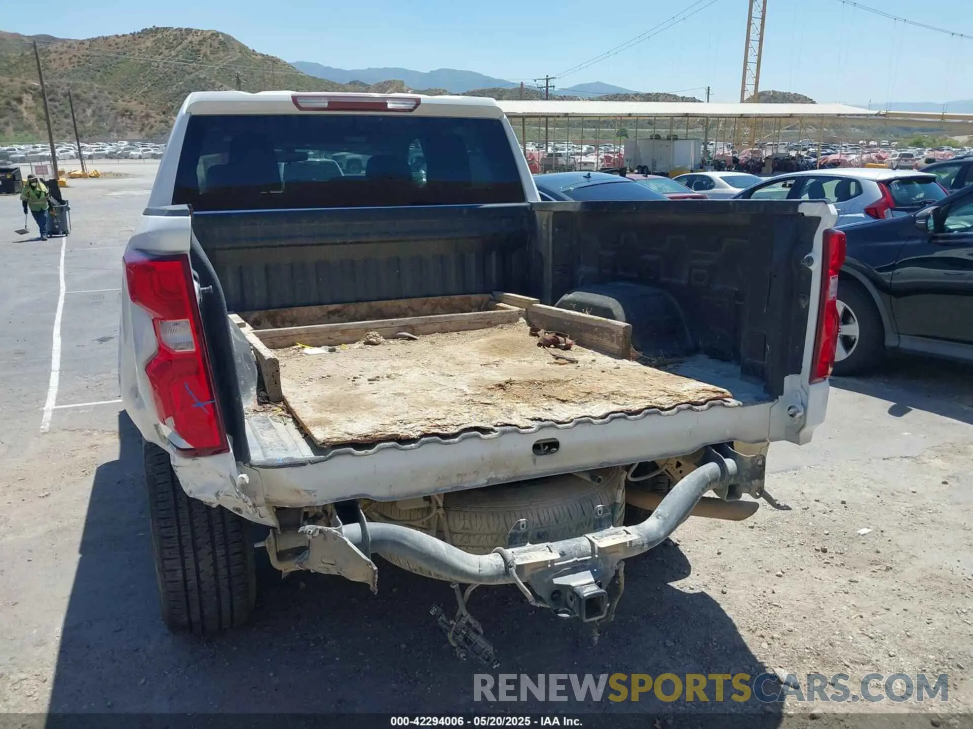 18 fotografías del automóvil dañado 3GCUYEED2MG182658 CHEVROLET SILVERADO 1500 2021