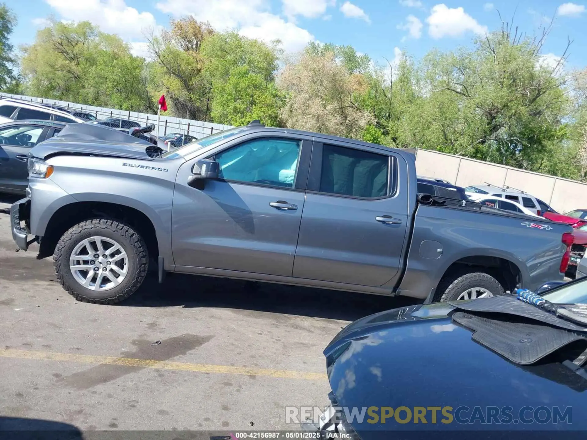 15 fotografías del automóvil dañado 3GCUYEED2MG204500 CHEVROLET SILVERADO 1500 2021