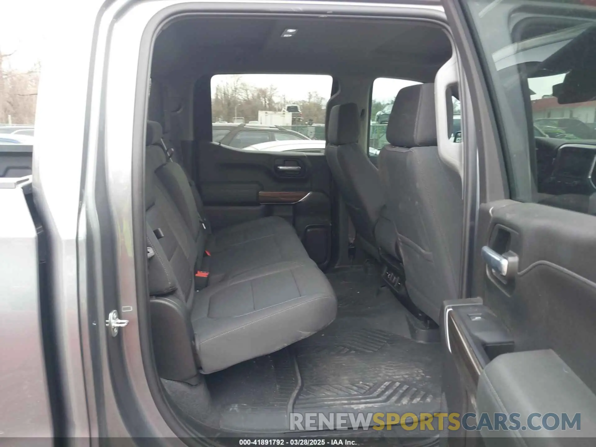 8 fotografías del automóvil dañado 3GCUYEED5MG187904 CHEVROLET SILVERADO 1500 2021