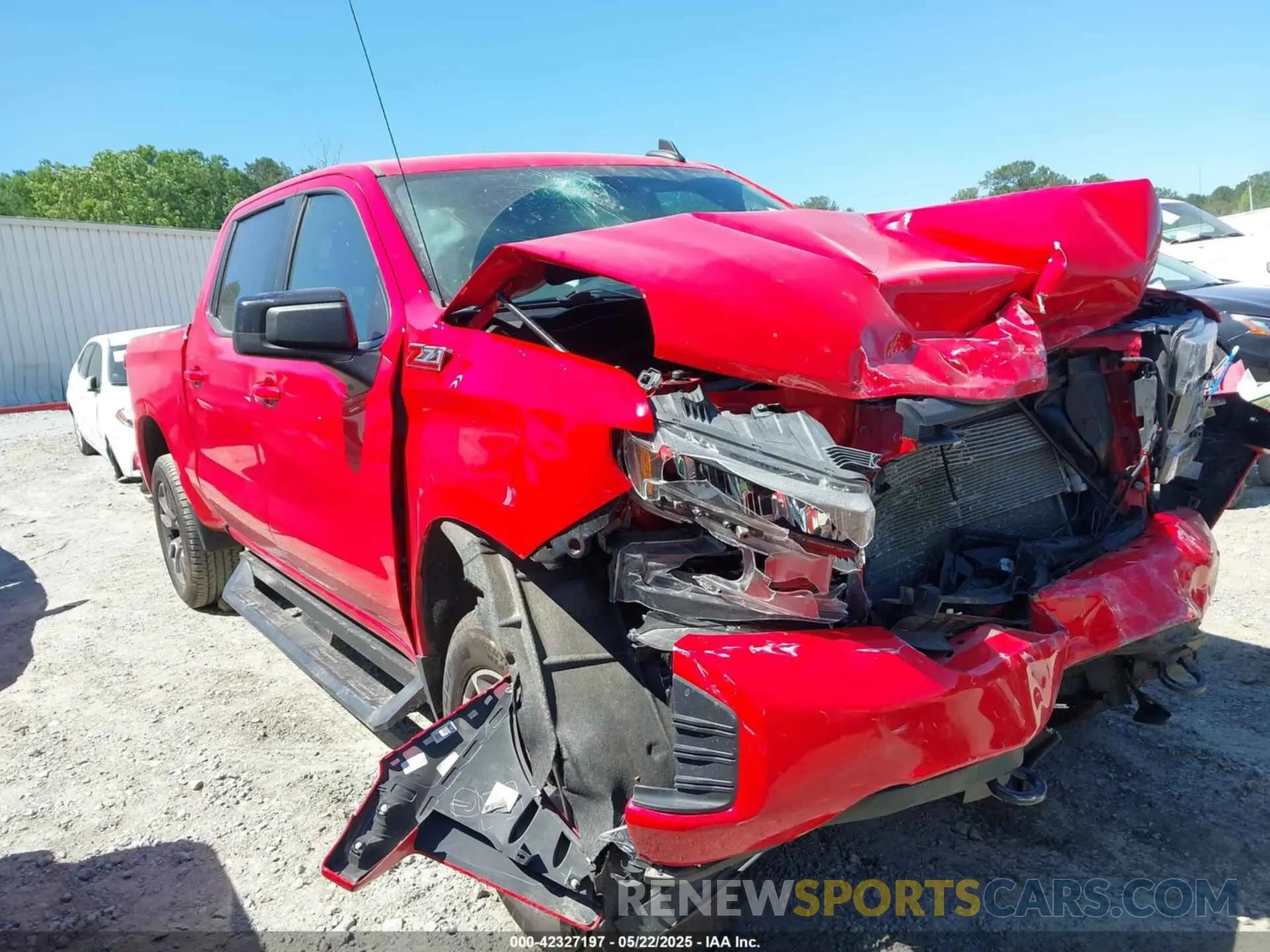 13 fotografías del automóvil dañado 3GCUYEED7MG154371 CHEVROLET SILVERADO 1500 2021