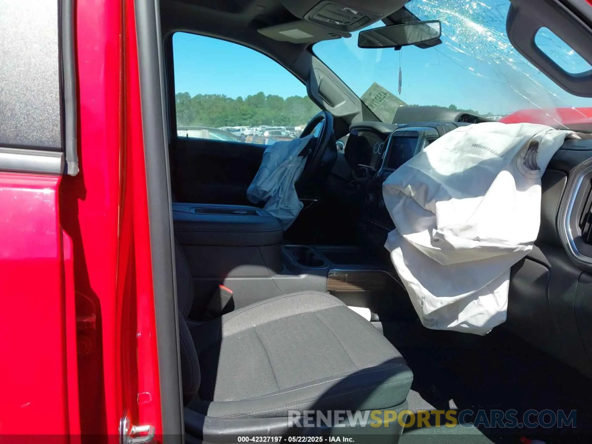 5 fotografías del automóvil dañado 3GCUYEED7MG154371 CHEVROLET SILVERADO 1500 2021