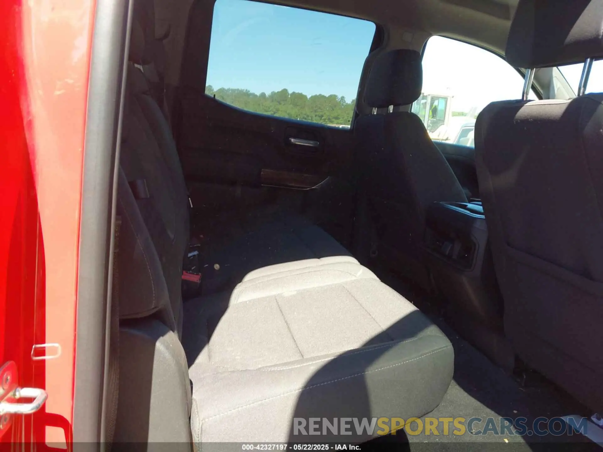 8 fotografías del automóvil dañado 3GCUYEED7MG154371 CHEVROLET SILVERADO 1500 2021