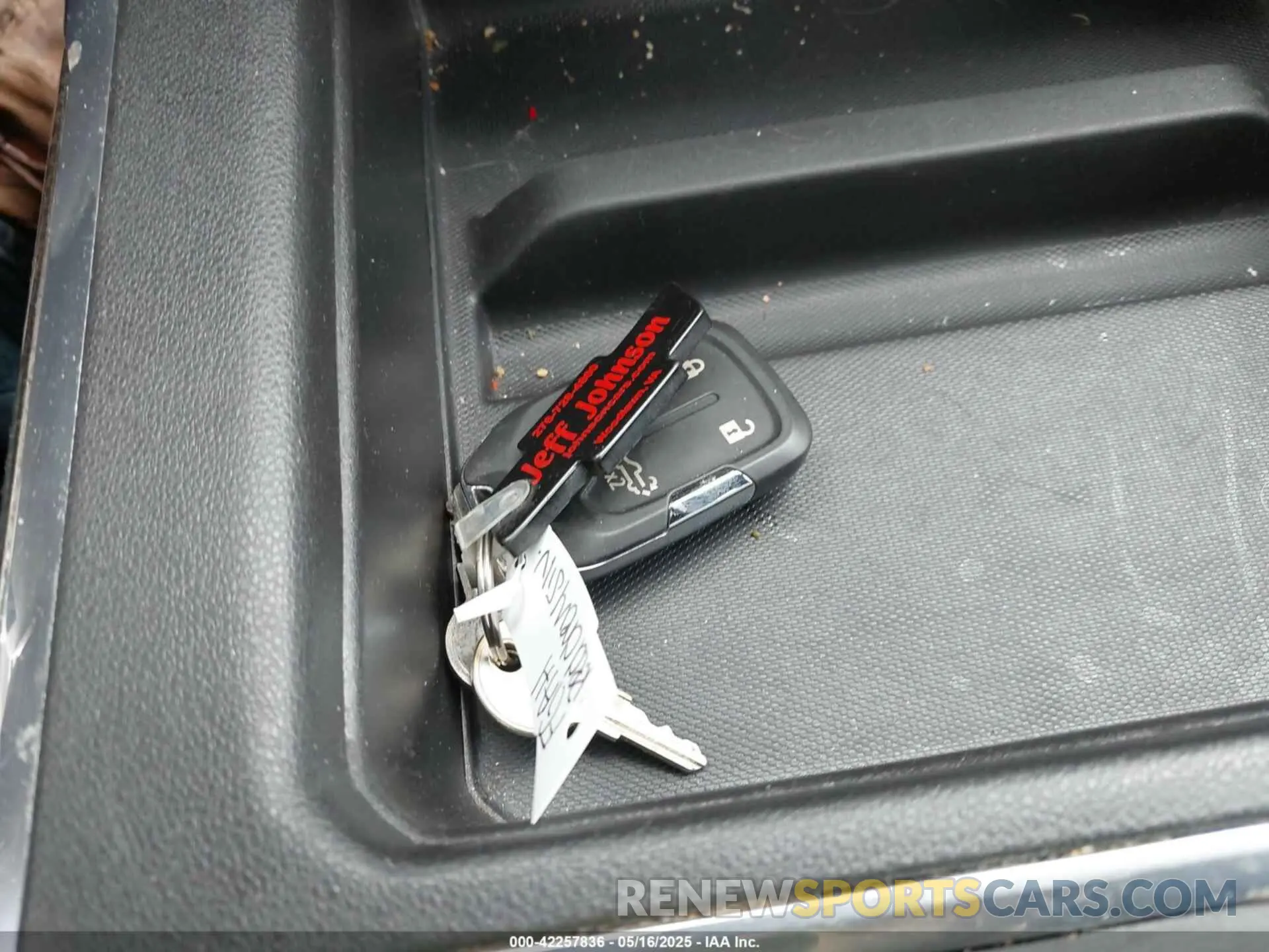 11 fotografías del automóvil dañado 3GCUYEEDXMG230939 CHEVROLET SILVERADO 1500 2021