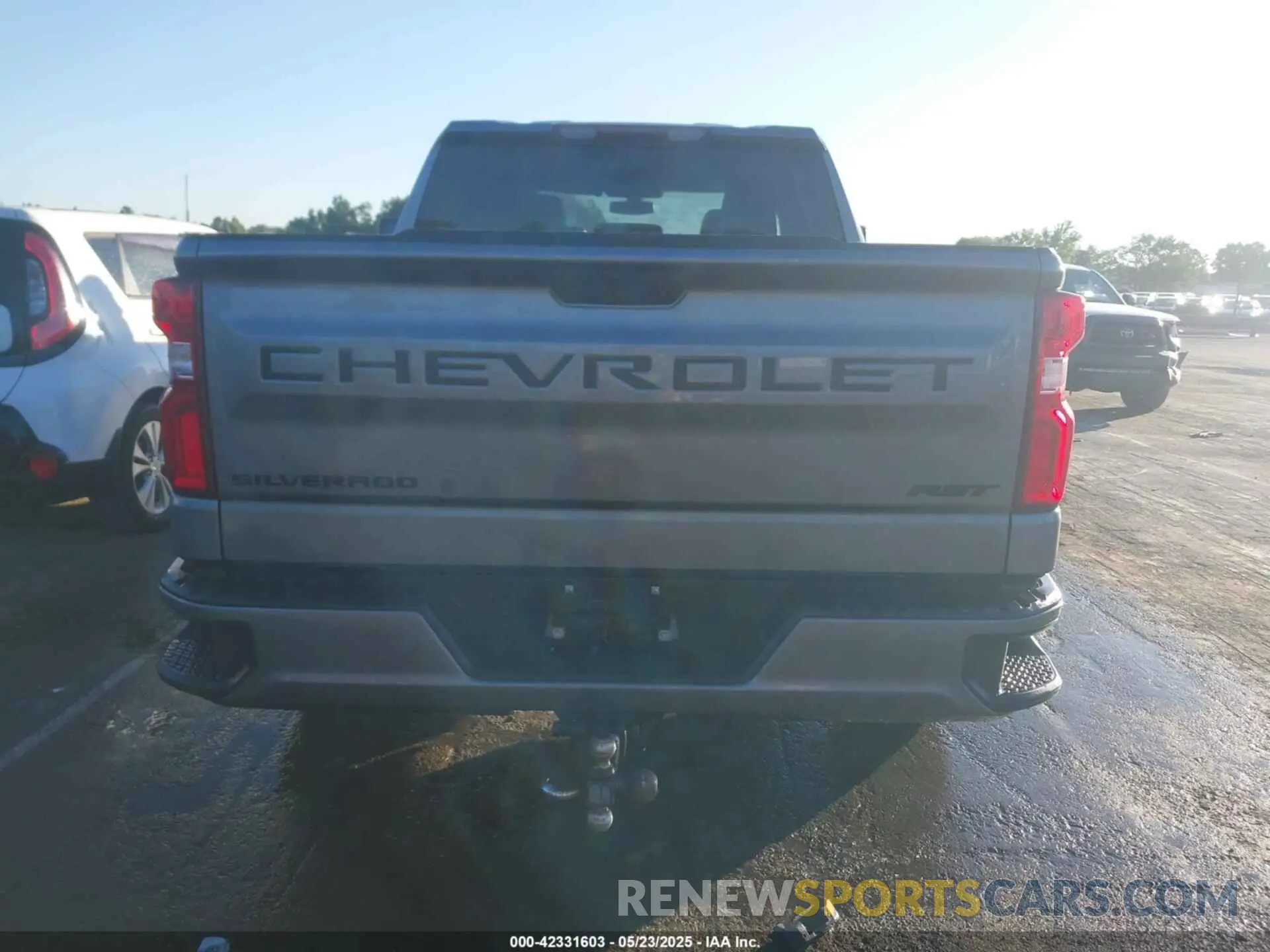 16 fotografías del automóvil dañado 3GCUYEET3MG115882 CHEVROLET SILVERADO 1500 2021