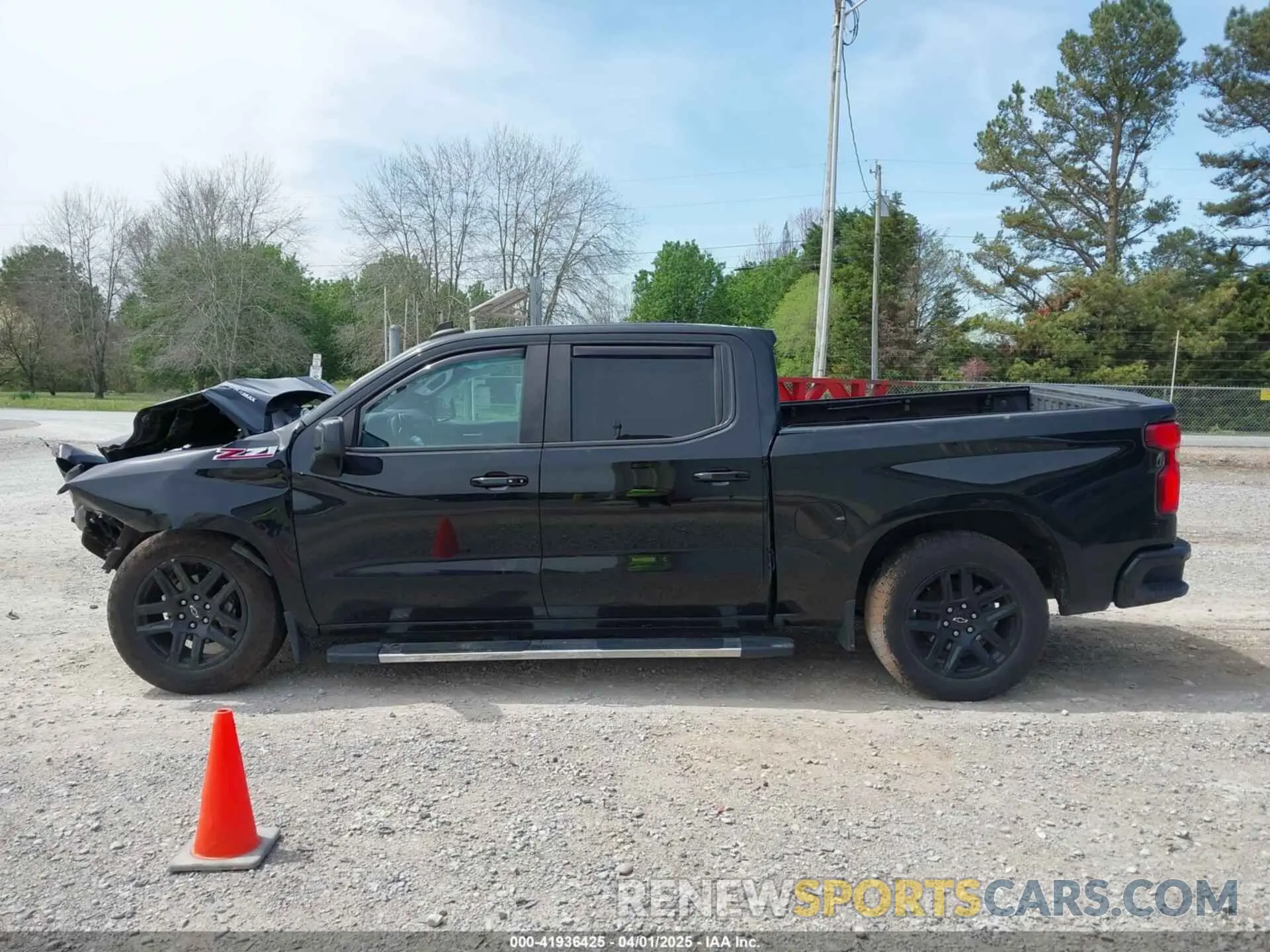 15 fotografías del automóvil dañado 3GCUYEET3MG257648 CHEVROLET SILVERADO 1500 2021