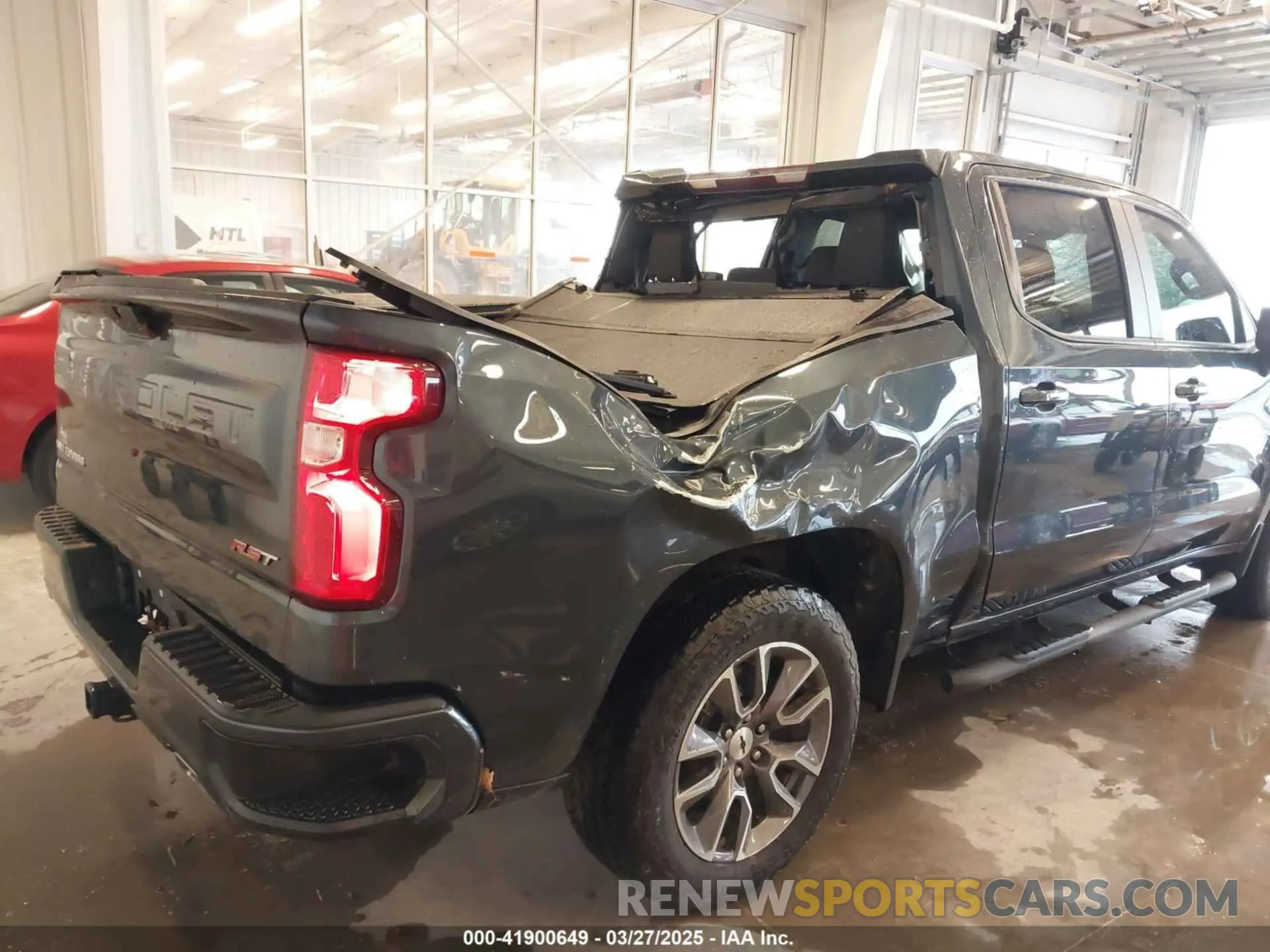 18 fotografías del automóvil dañado 3GCUYEET6MG165532 CHEVROLET SILVERADO 1500 2021