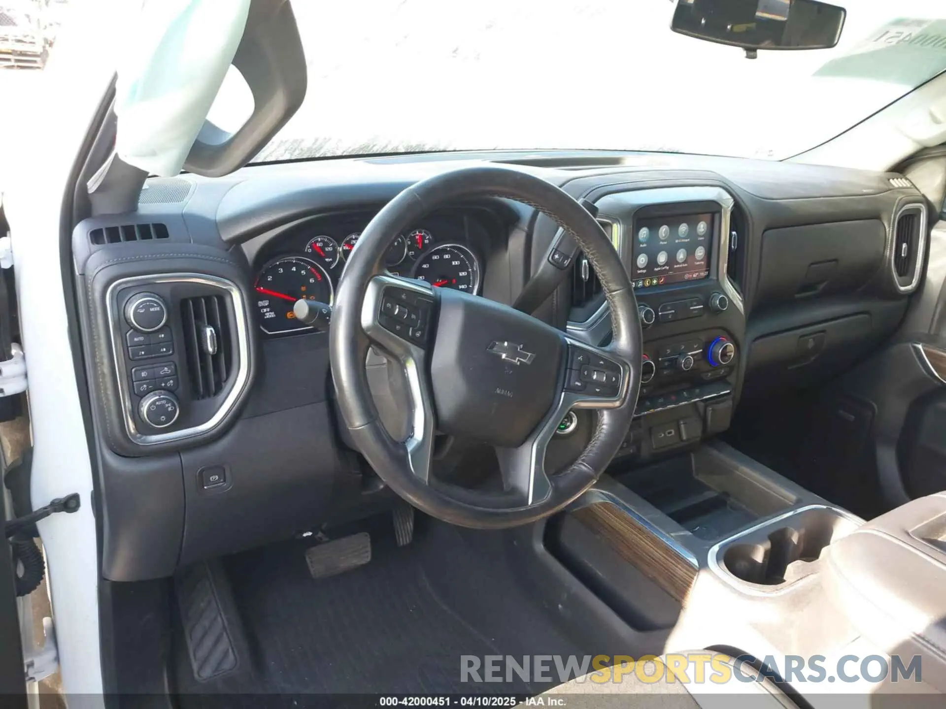 21 fotografías del automóvil dañado 3GCUYEET6MG194383 CHEVROLET SILVERADO 1500 2021