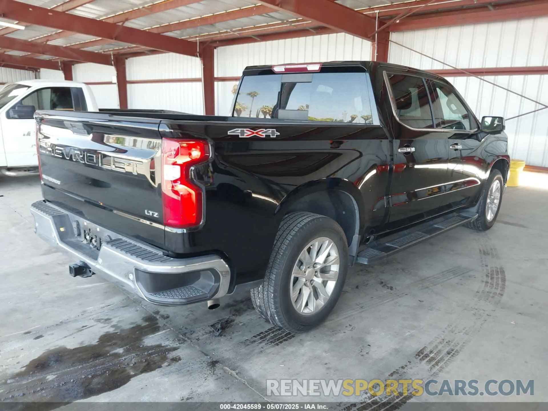 4 fotografías del automóvil dañado 3GCUYGED4MG352899 CHEVROLET SILVERADO 1500 2021
