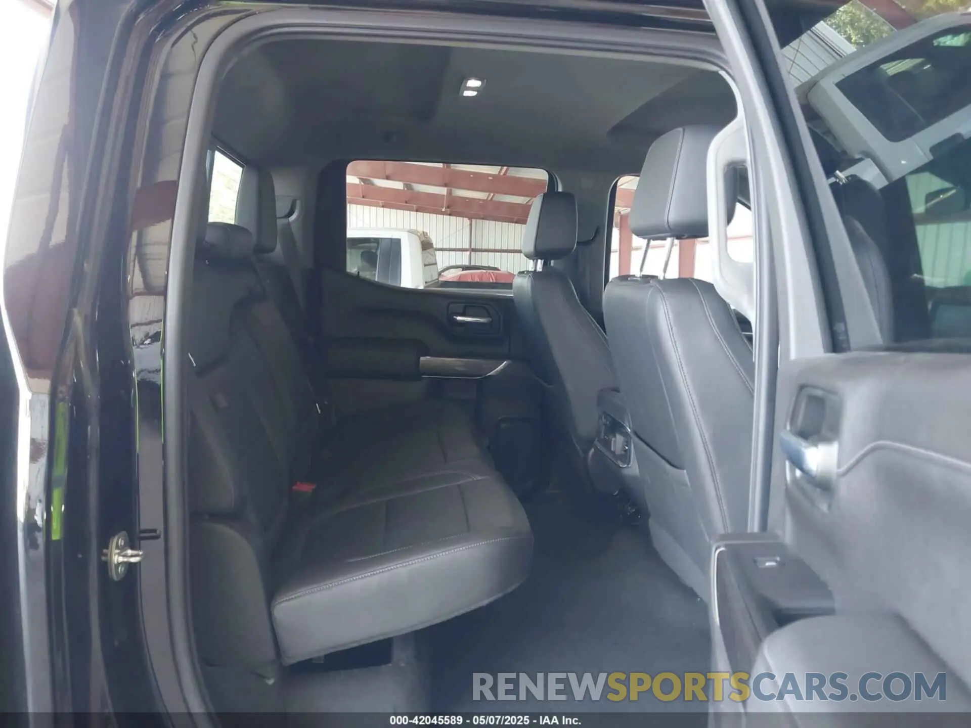 8 fotografías del automóvil dañado 3GCUYGED4MG352899 CHEVROLET SILVERADO 1500 2021