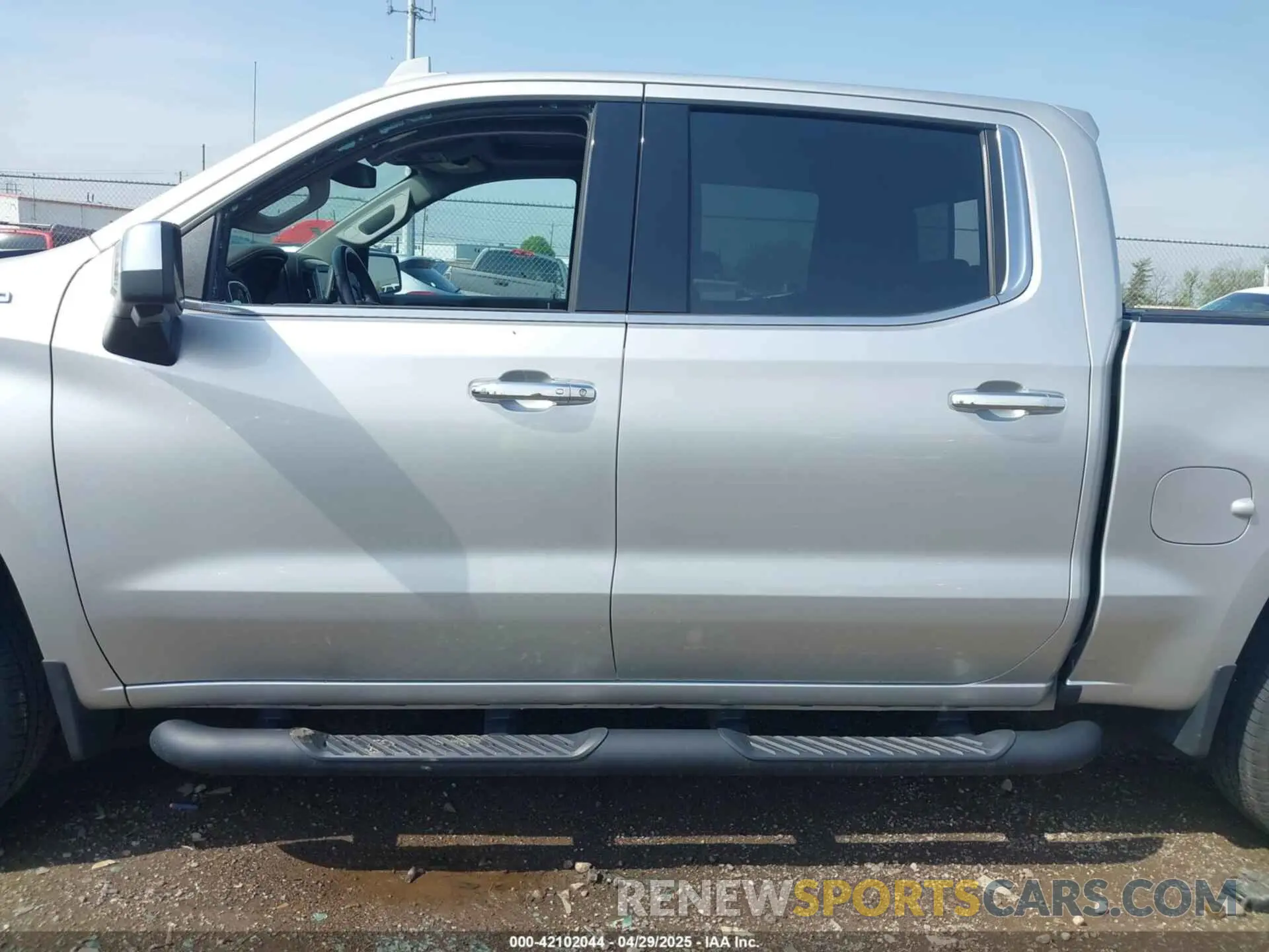 13 fotografías del automóvil dañado 3GCUYGED6MG474356 CHEVROLET SILVERADO 1500 2021