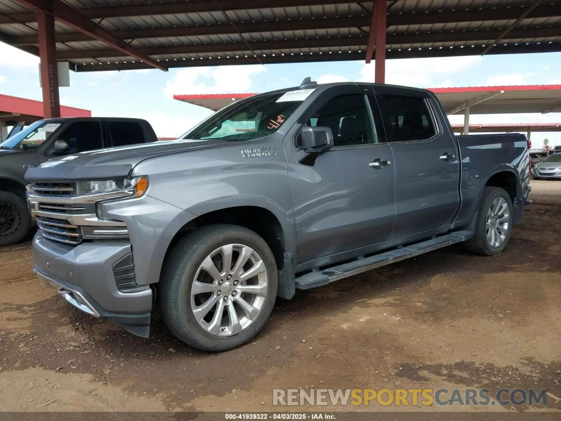 2 fotografías del automóvil dañado 3GCUYHEL4MG297738 CHEVROLET SILVERADO 1500 2021