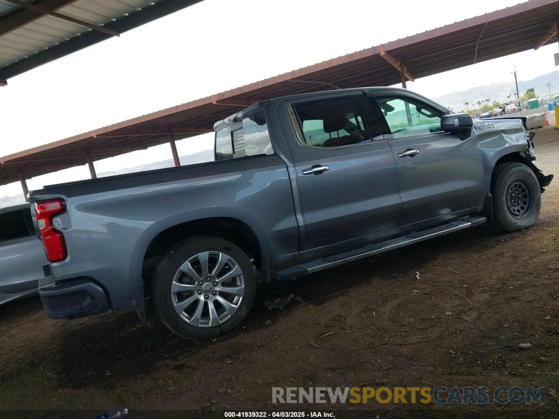 4 fotografías del automóvil dañado 3GCUYHEL4MG297738 CHEVROLET SILVERADO 1500 2021