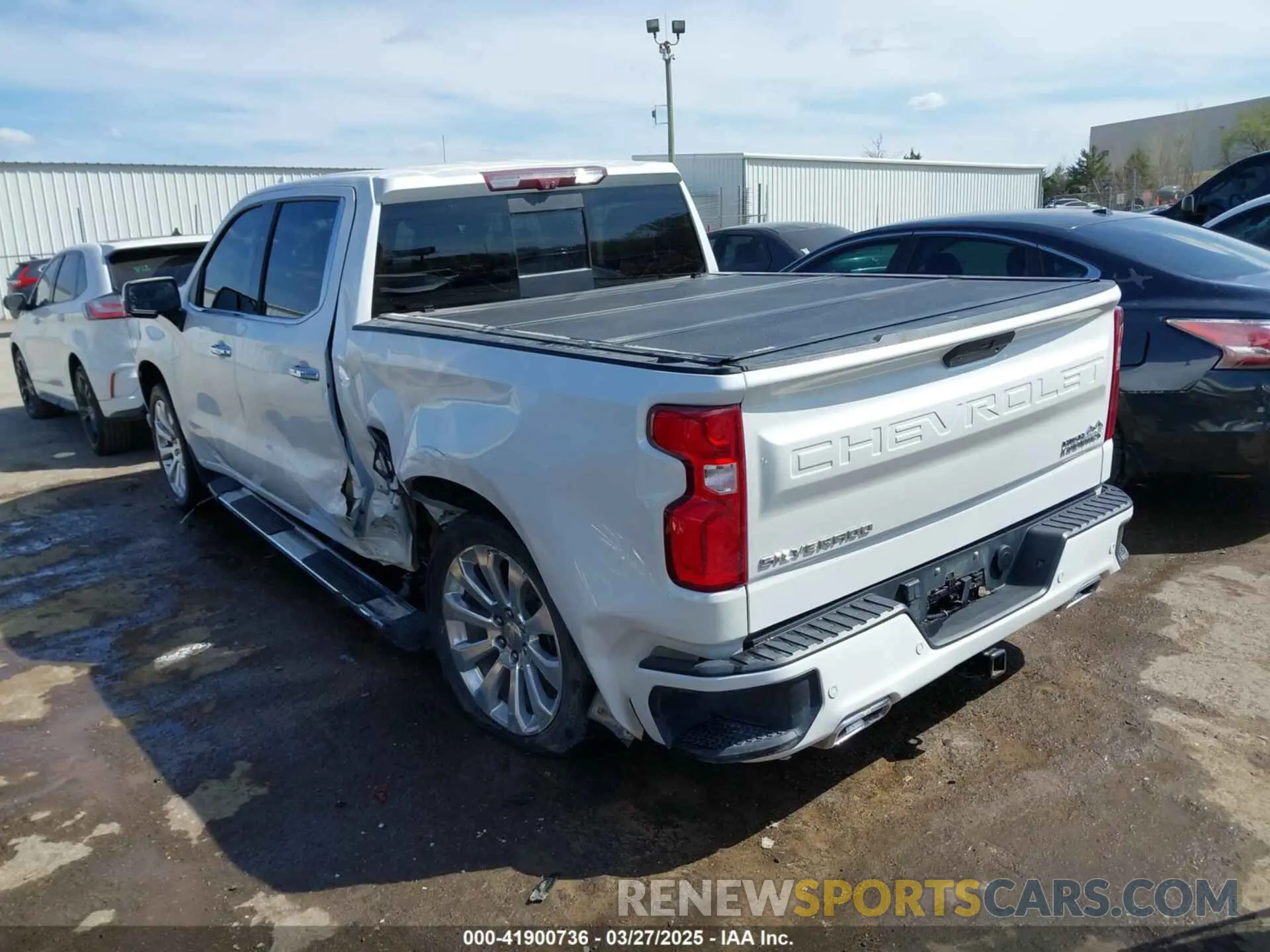 3 fotografías del automóvil dañado 3GCUYHET6MG128594 CHEVROLET SILVERADO 1500 2021