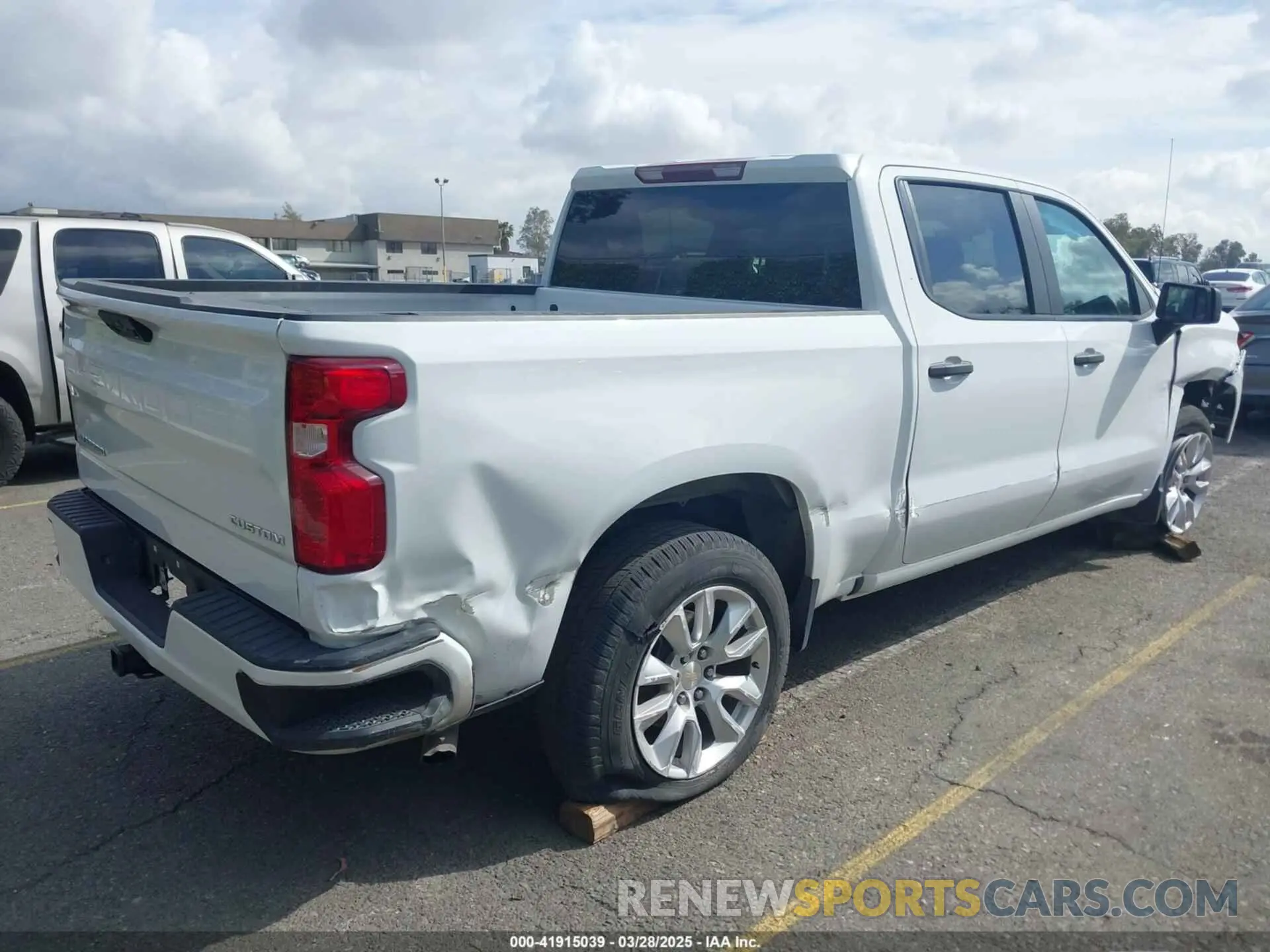 4 fotografías del automóvil dañado 1GCPABEK1NZ531213 CHEVROLET SILVERADO 1500 2022