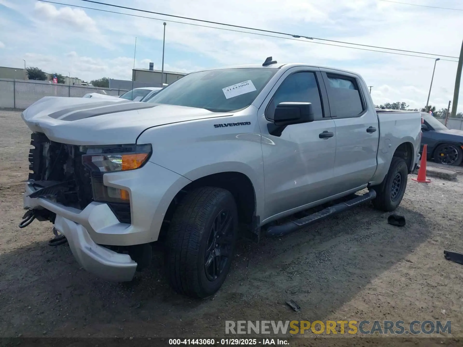 2 fotografías del automóvil dañado 1GCPABEK9NZ522341 CHEVROLET SILVERADO 1500 2022