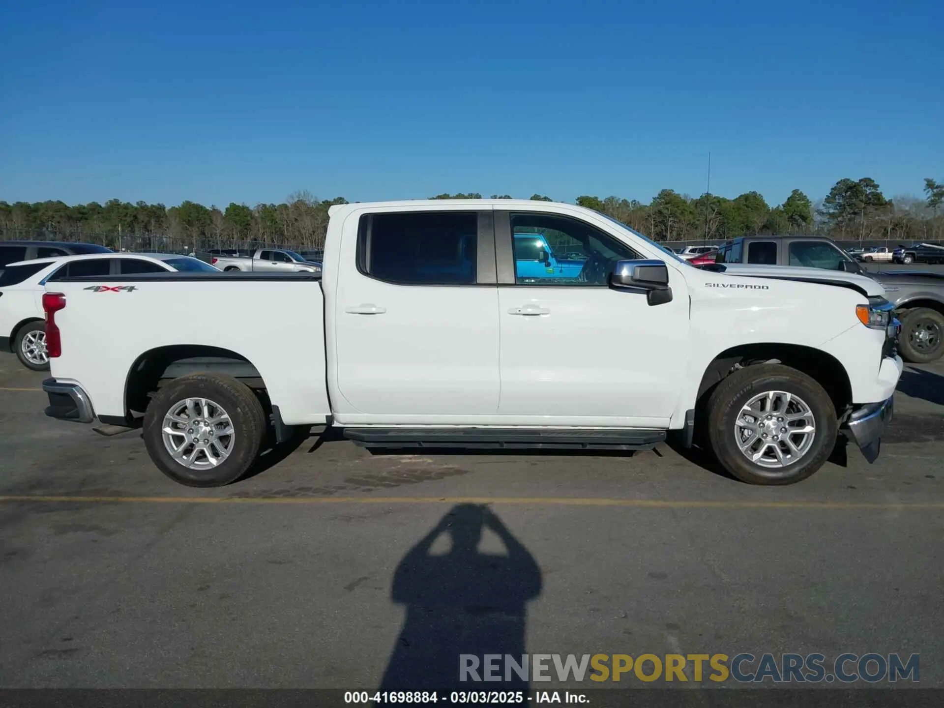 13 fotografías del automóvil dañado 1GCPDKEKXNZ606711 CHEVROLET SILVERADO 1500 2022