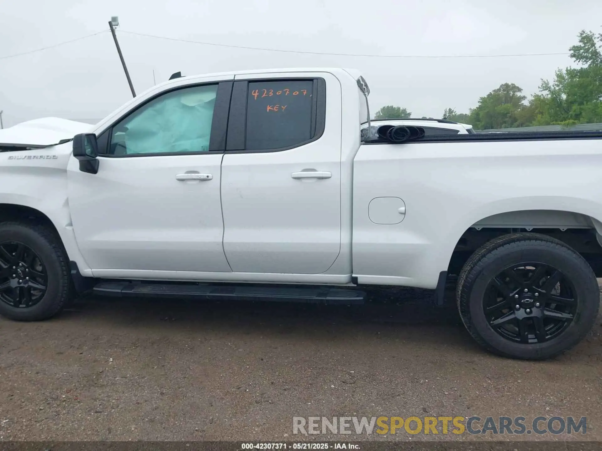 14 fotografías del automóvil dañado 1GCRDEED5NZ554707 CHEVROLET SILVERADO 1500 2022
