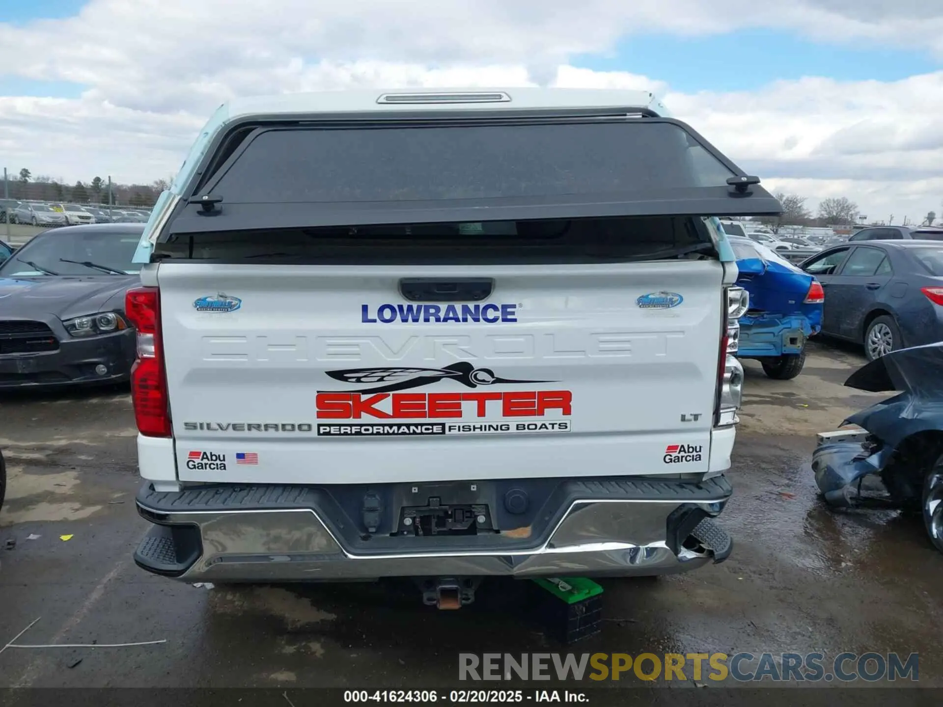 16 fotografías del automóvil dañado 1GCUDDED1NZ524429 CHEVROLET SILVERADO 1500 2022