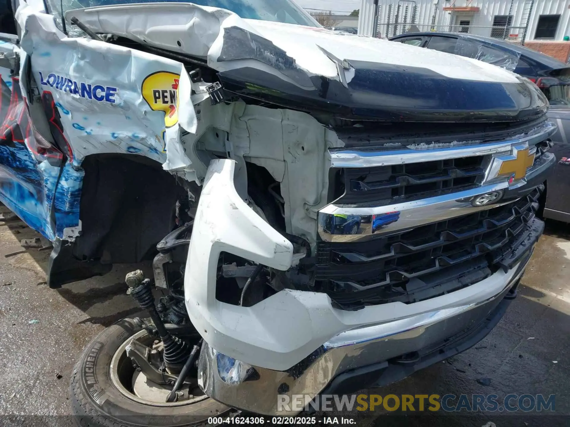 18 fotografías del automóvil dañado 1GCUDDED1NZ524429 CHEVROLET SILVERADO 1500 2022