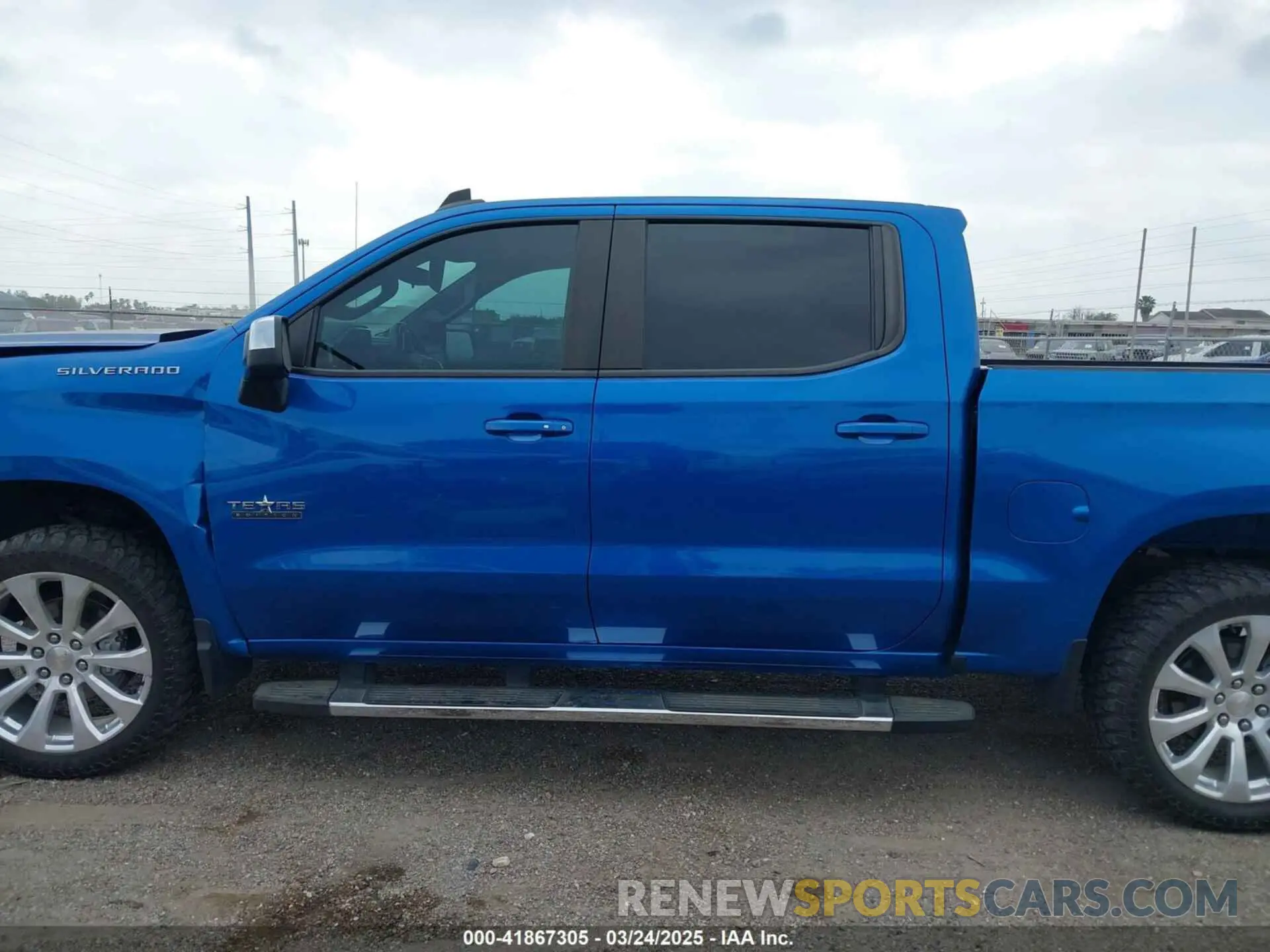 13 fotografías del automóvil dañado 1GCUDDED4NZ567159 CHEVROLET SILVERADO 1500 2022