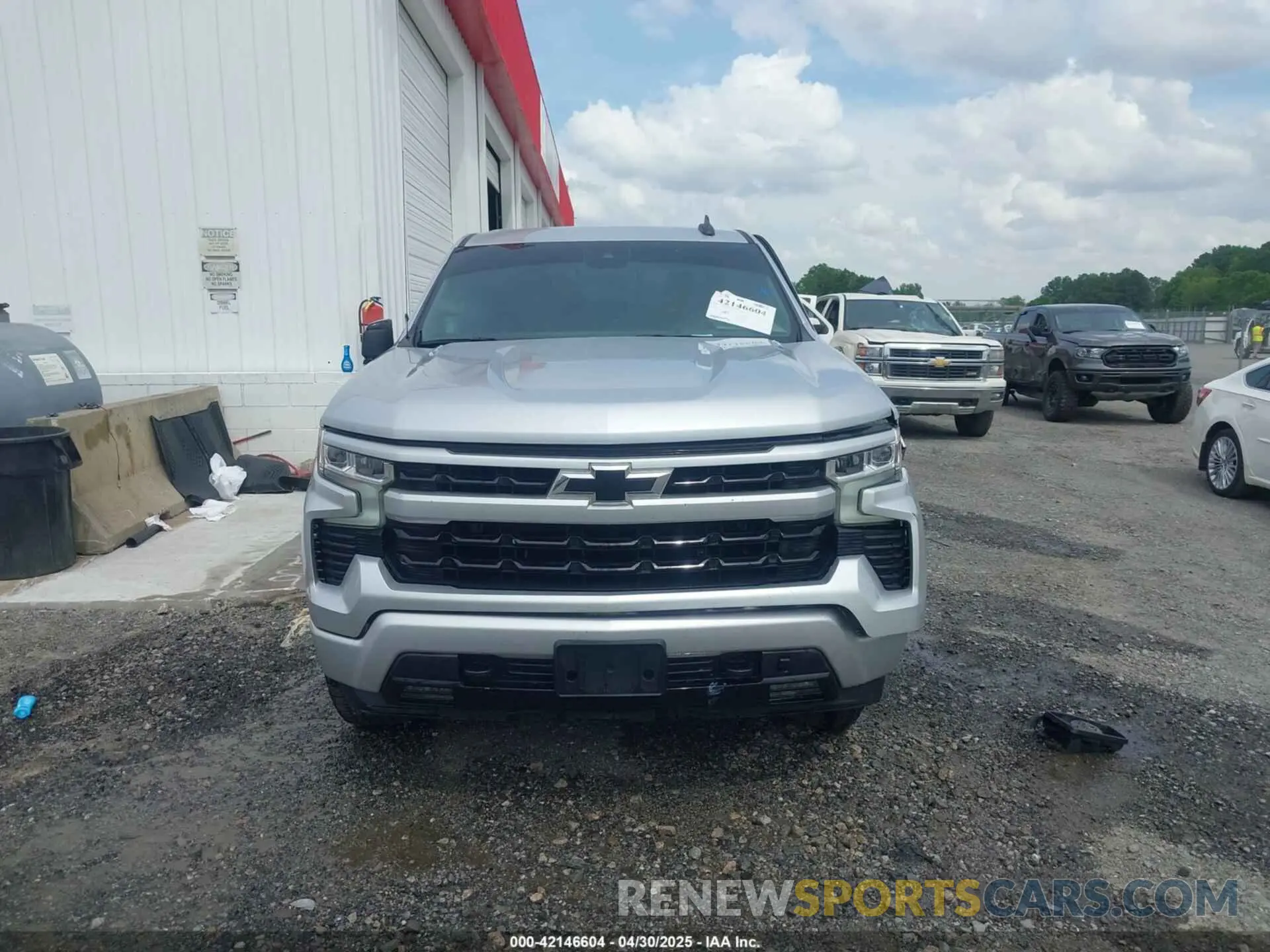 12 fotografías del automóvil dañado 1GCUDEET8NZ571342 CHEVROLET SILVERADO 1500 2022