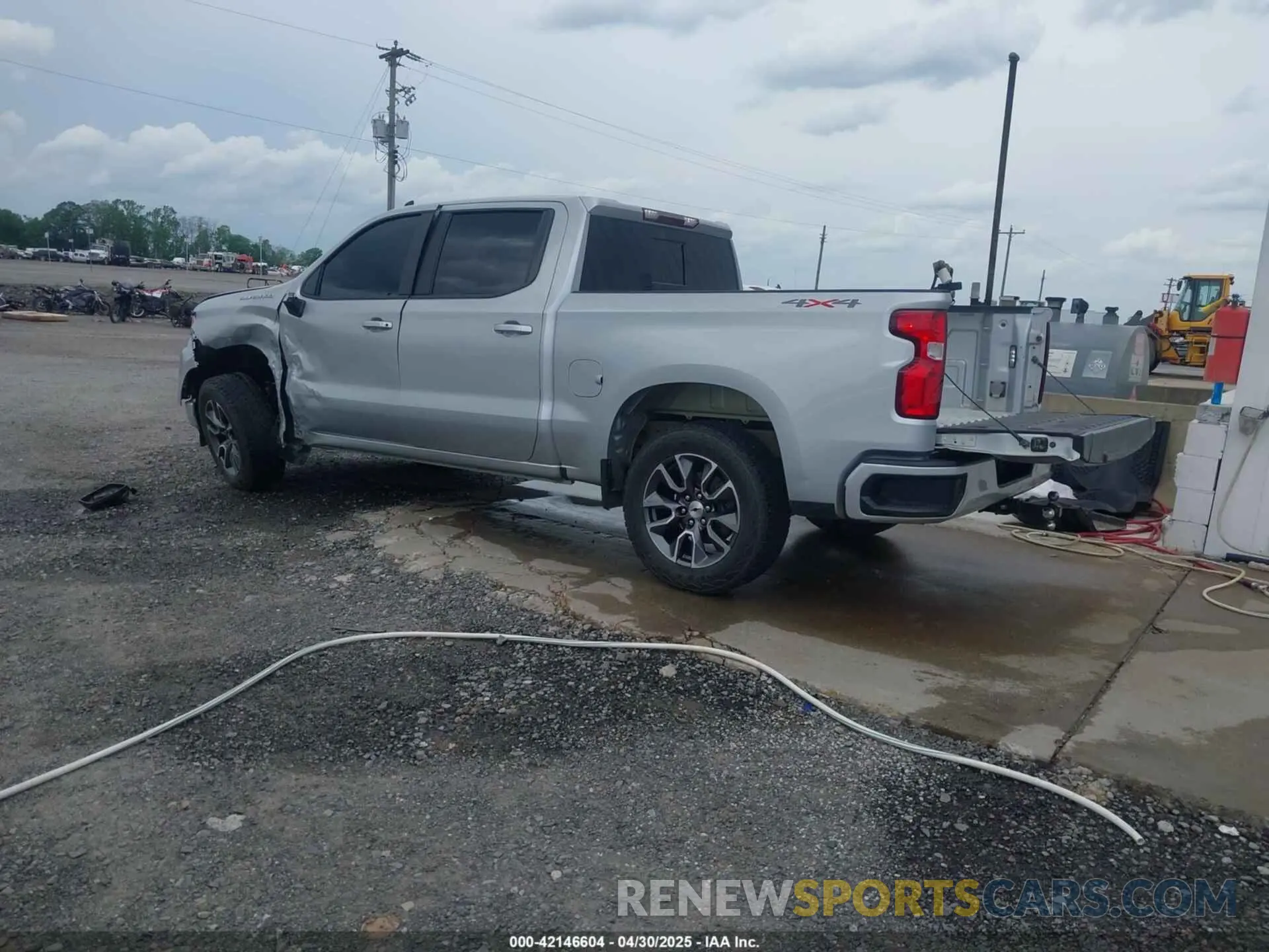 3 fotografías del automóvil dañado 1GCUDEET8NZ571342 CHEVROLET SILVERADO 1500 2022