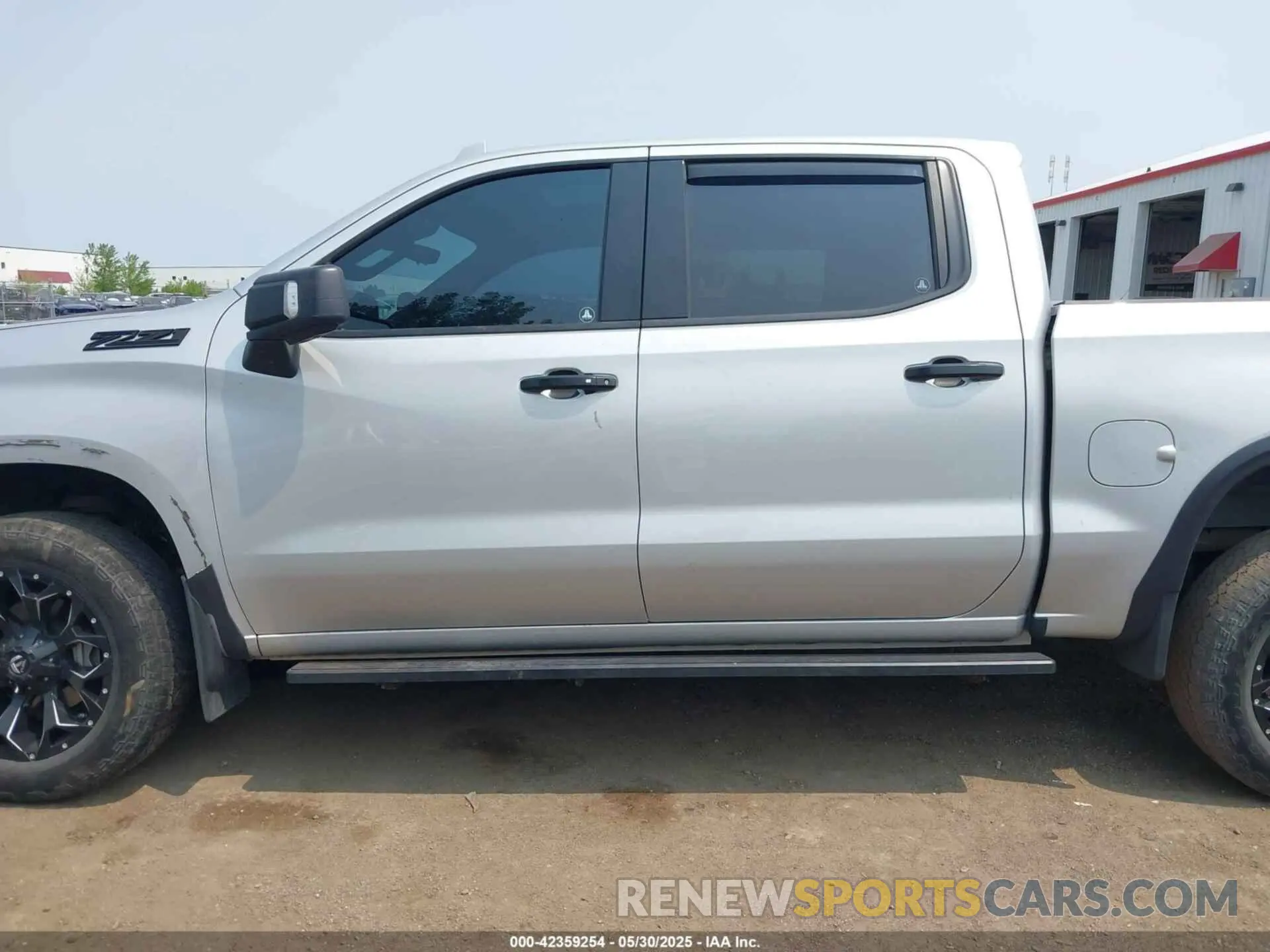 15 fotografías del automóvil dañado 1GCUDGED4NZ504659 CHEVROLET SILVERADO 1500 2022