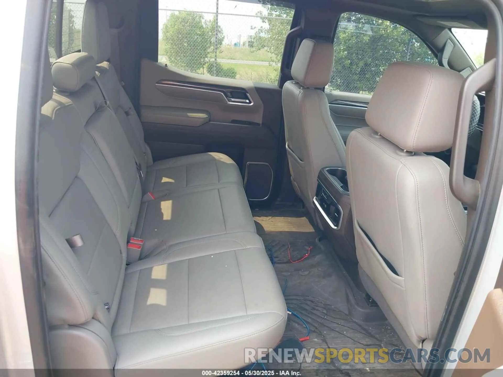 8 fotografías del automóvil dañado 1GCUDGED4NZ504659 CHEVROLET SILVERADO 1500 2022
