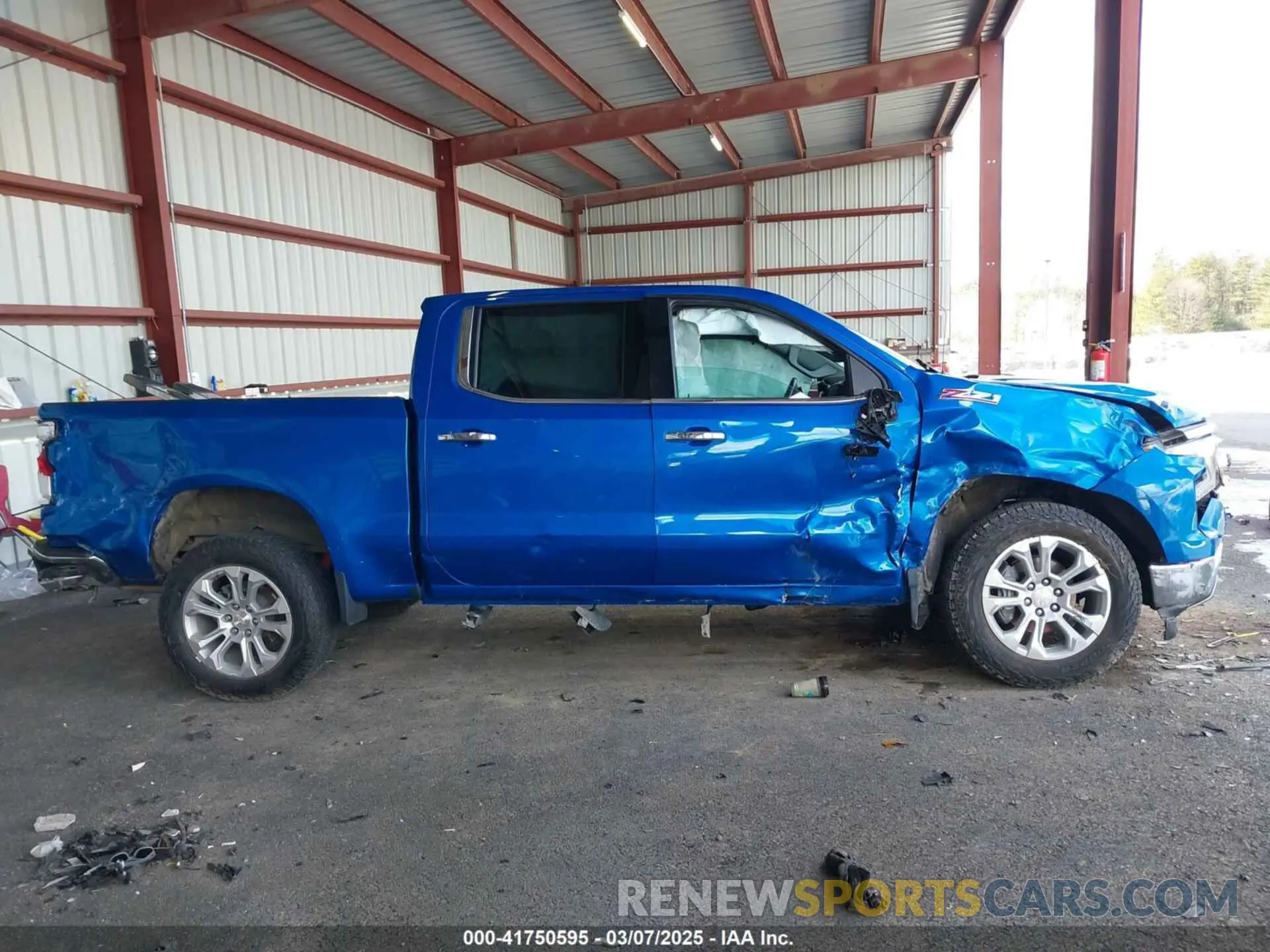 14 fotografías del automóvil dañado 1GCUDGED4NZ638782 CHEVROLET SILVERADO 1500 2022