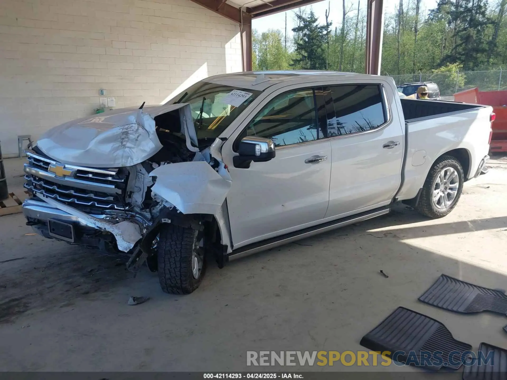 2 fotografías del automóvil dañado 1GCUDGEL9NZ542475 CHEVROLET SILVERADO 1500 2022