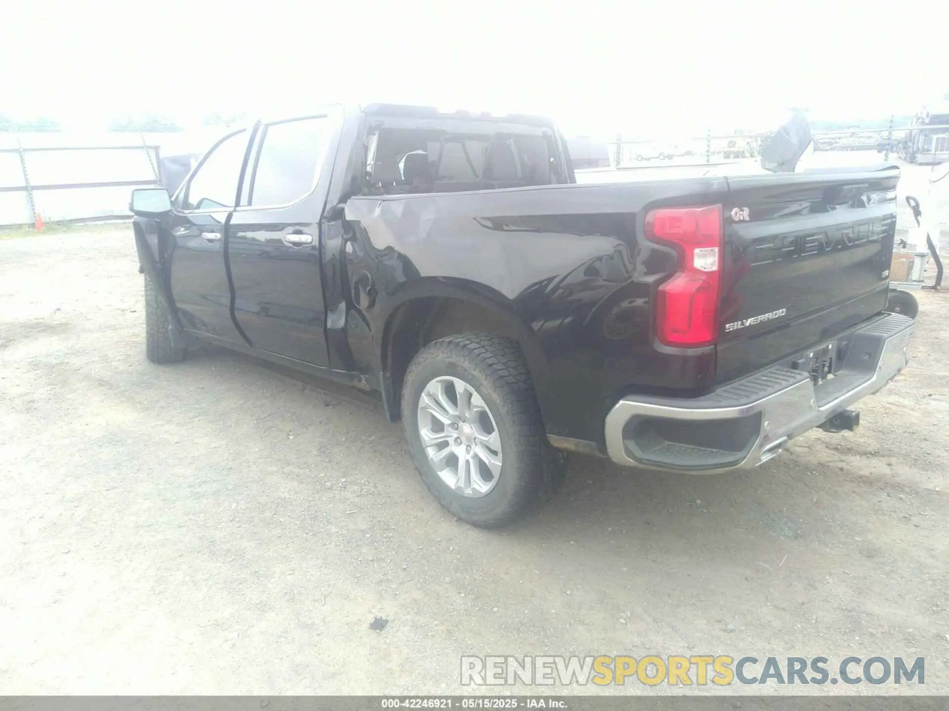 3 fotografías del automóvil dañado 1GCUDGET9NZ621404 CHEVROLET SILVERADO 1500 2022