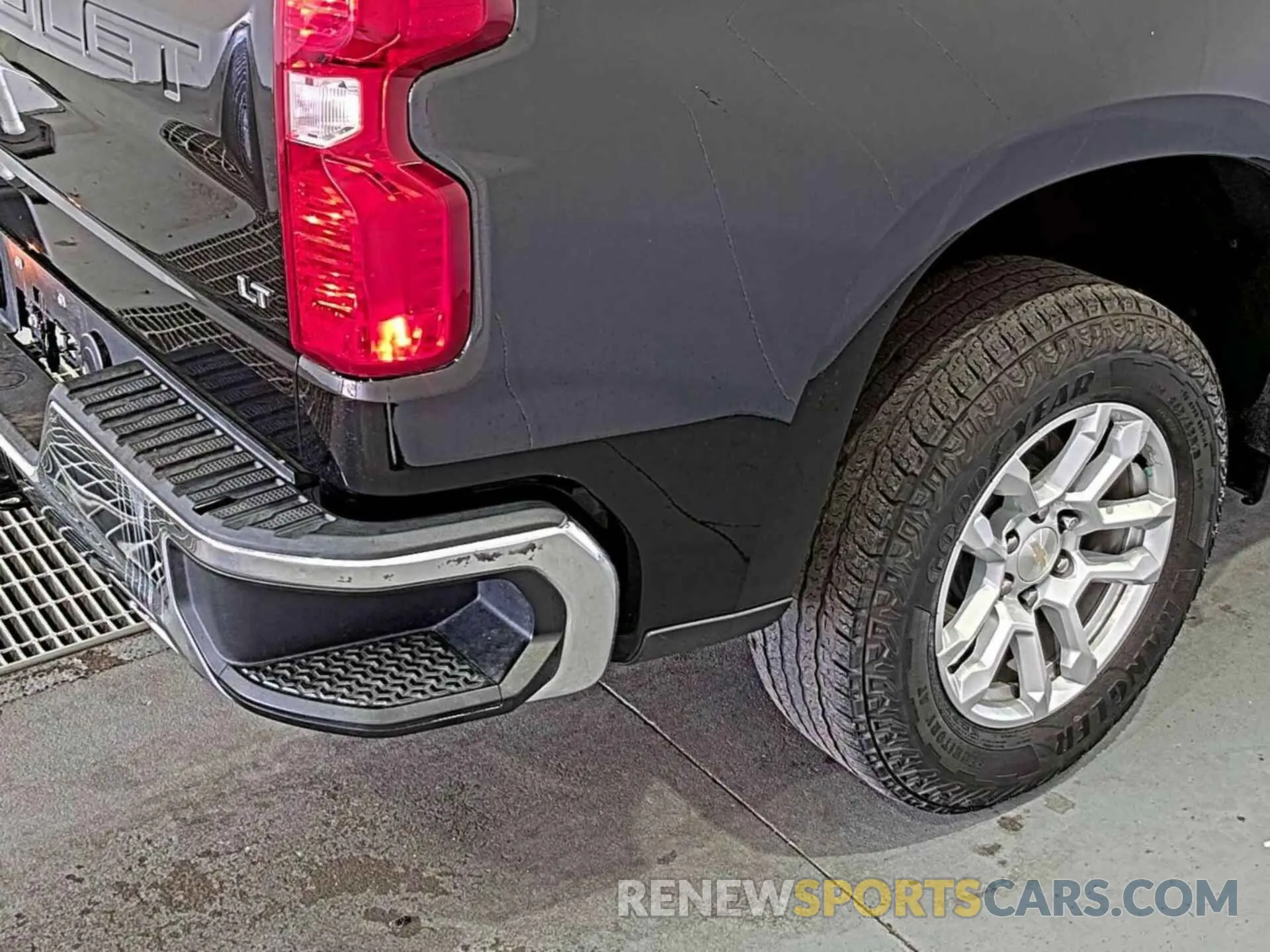 7 fotografías del automóvil dañado 2GCUDDEDXN1515897 CHEVROLET SILVERADO 1500 2022