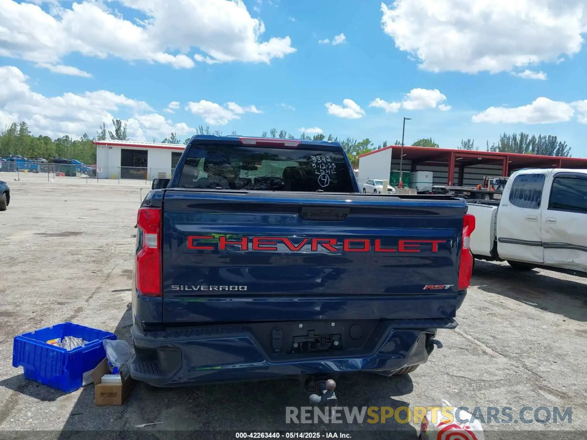 16 fotografías del automóvil dañado 2GCUDEED0N1503392 CHEVROLET SILVERADO 1500 2022