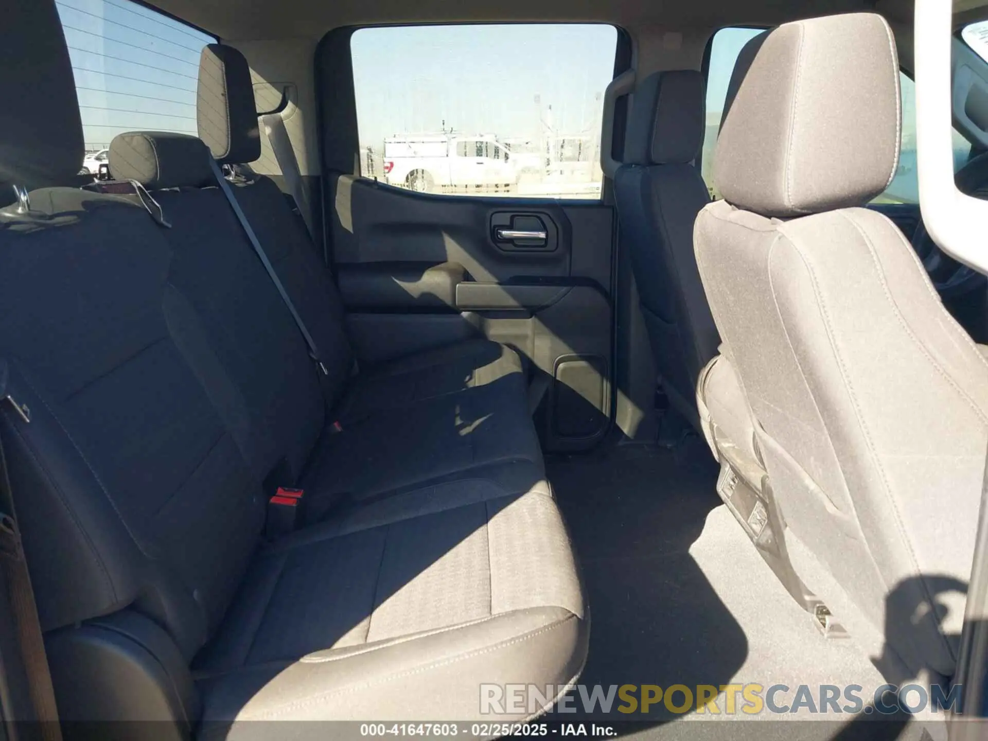 8 fotografías del automóvil dañado 3GCPDBEK3NG631658 CHEVROLET SILVERADO 1500 2022