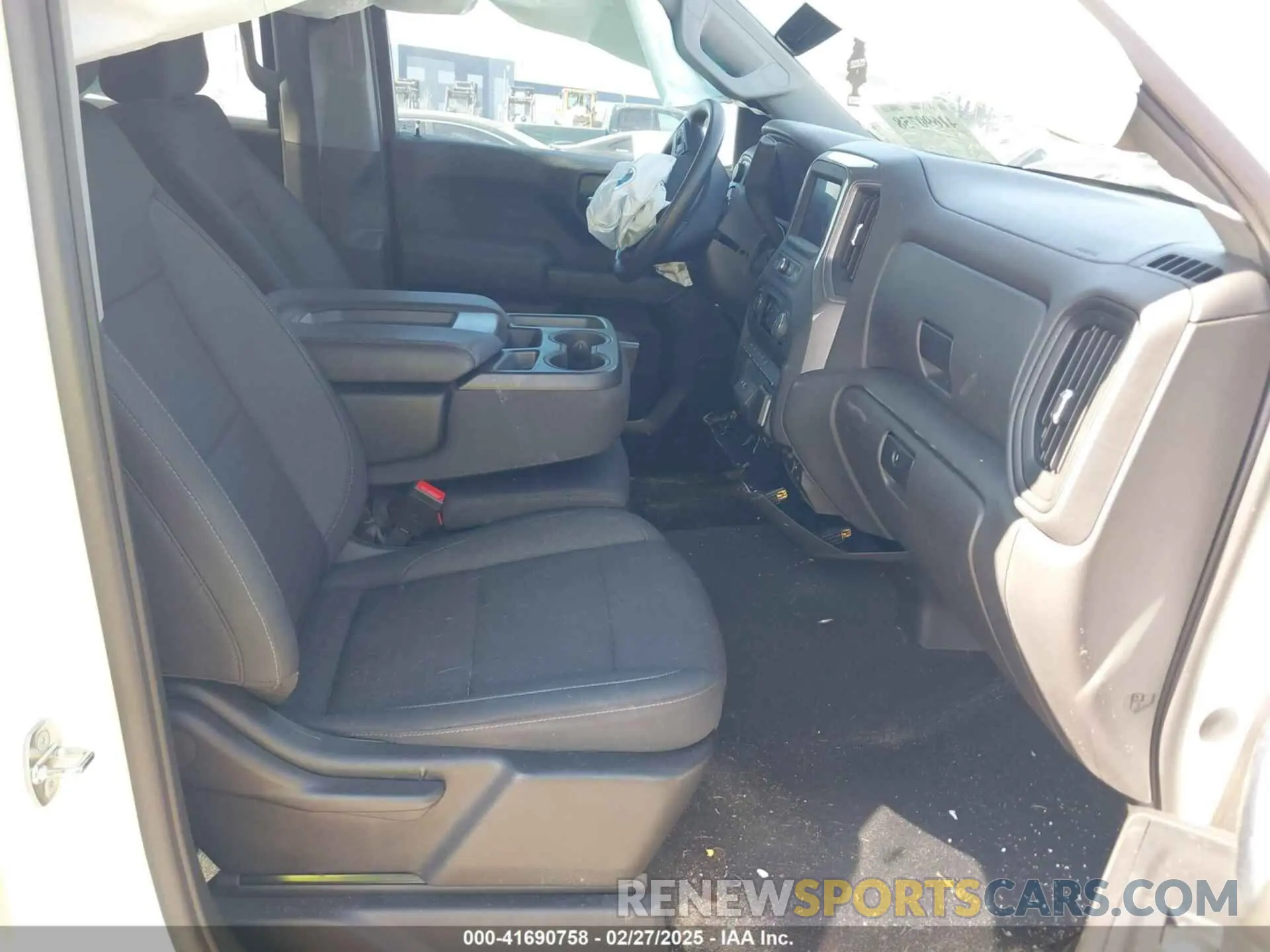 5 fotografías del automóvil dañado 3GCPDBEK7NG580584 CHEVROLET SILVERADO 1500 2022