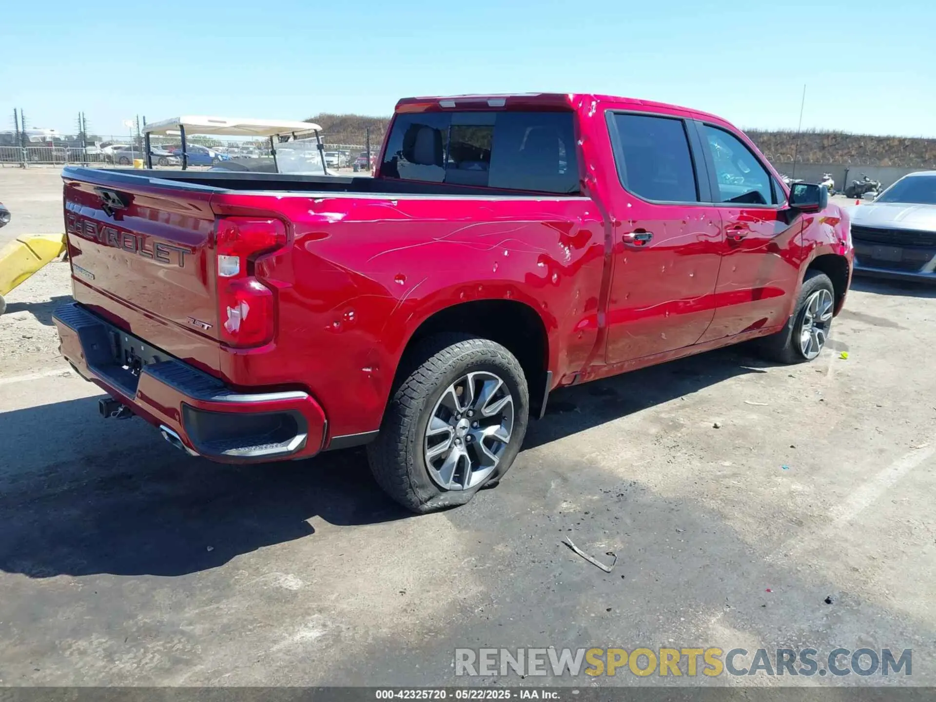 4 fotografías del automóvil dañado 3GCUDEED1NG600933 CHEVROLET SILVERADO 1500 2022