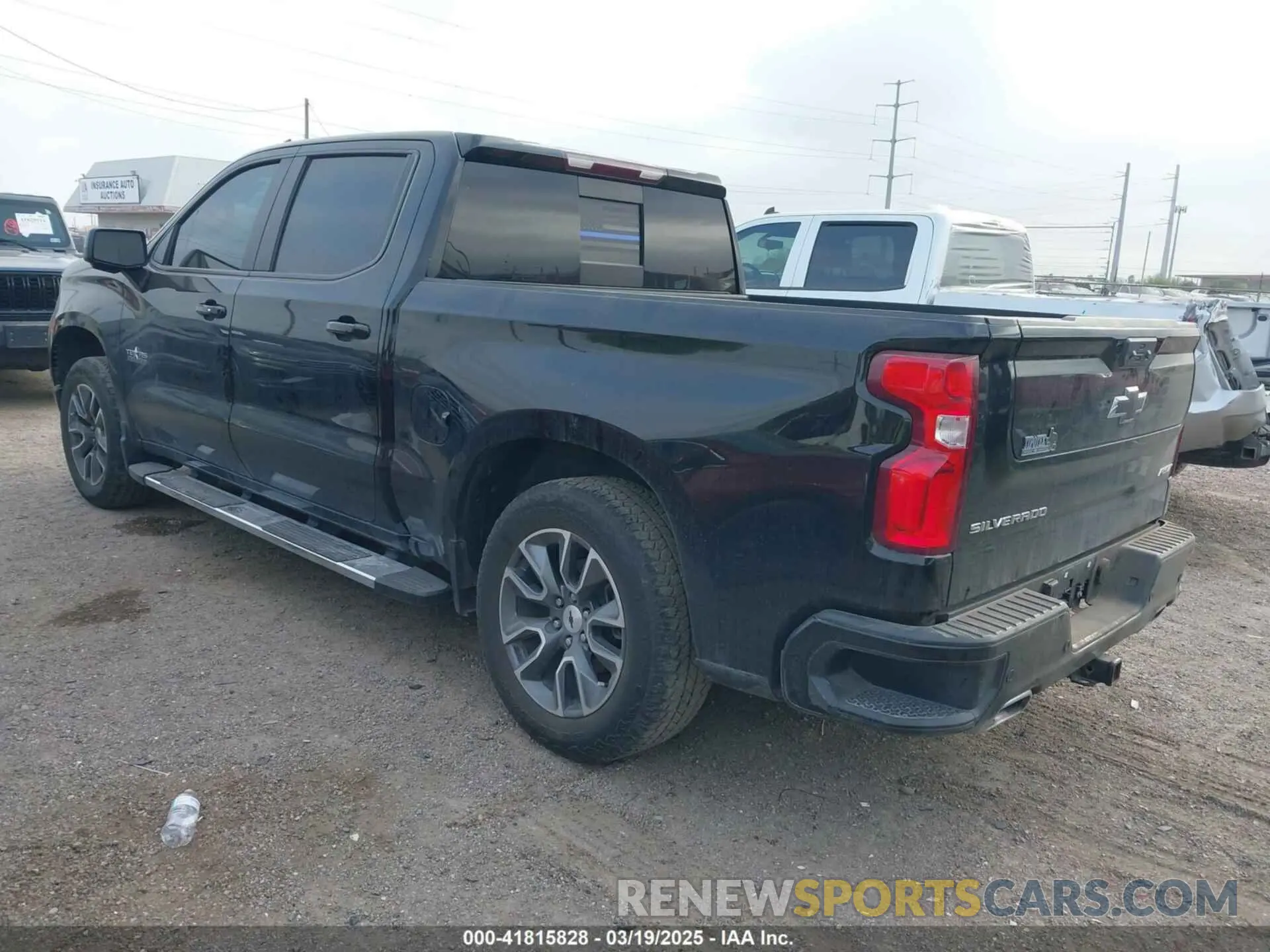 3 fotografías del automóvil dañado 3GCUDEET1NG684999 CHEVROLET SILVERADO 1500 2022