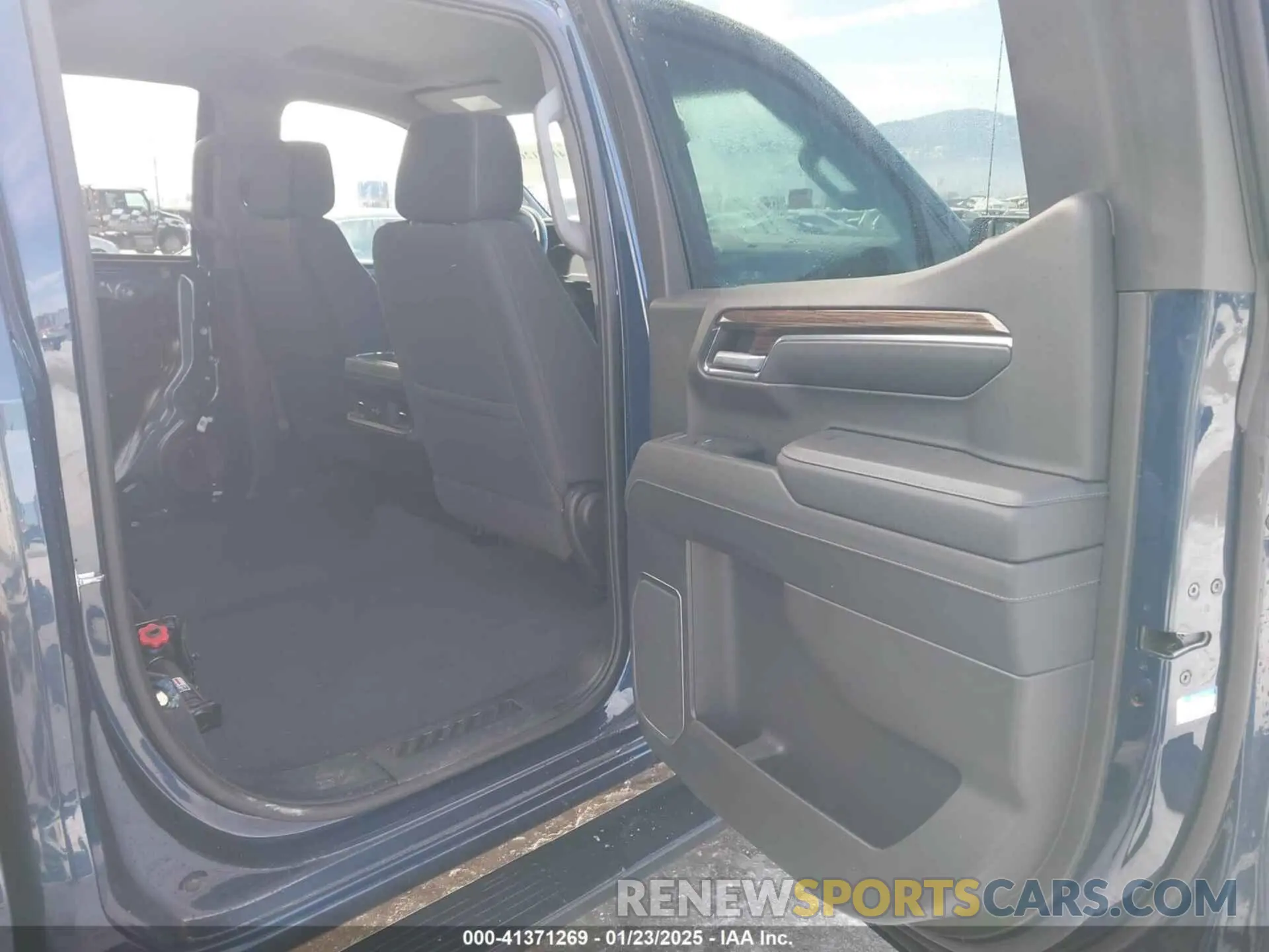 8 fotografías del automóvil dañado 3GCUDFED9NG669035 CHEVROLET SILVERADO 1500 2022