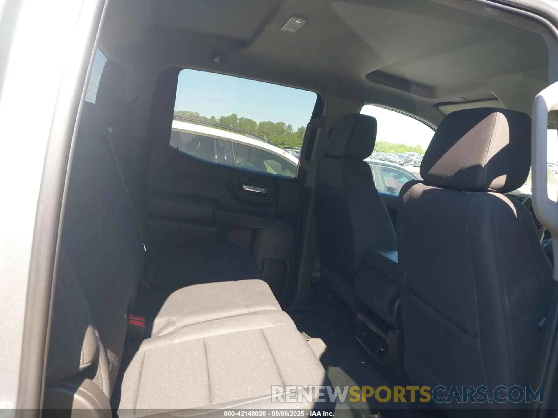 8 fotografías del automóvil dañado 1GCPABEK1PZ270250 CHEVROLET SILVERADO 1500 2023