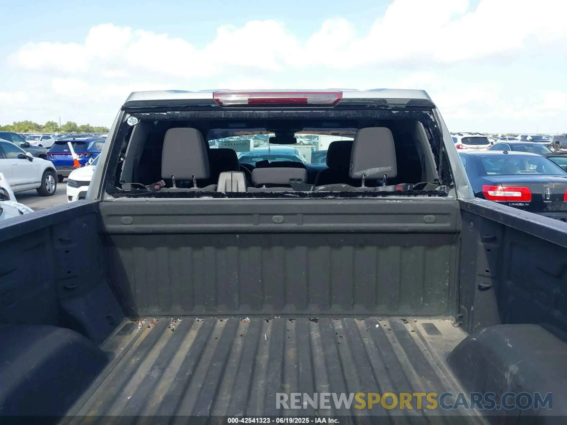 19 fotografías del automóvil dañado 1GCPABEK7PZ315806 CHEVROLET SILVERADO 1500 2023
